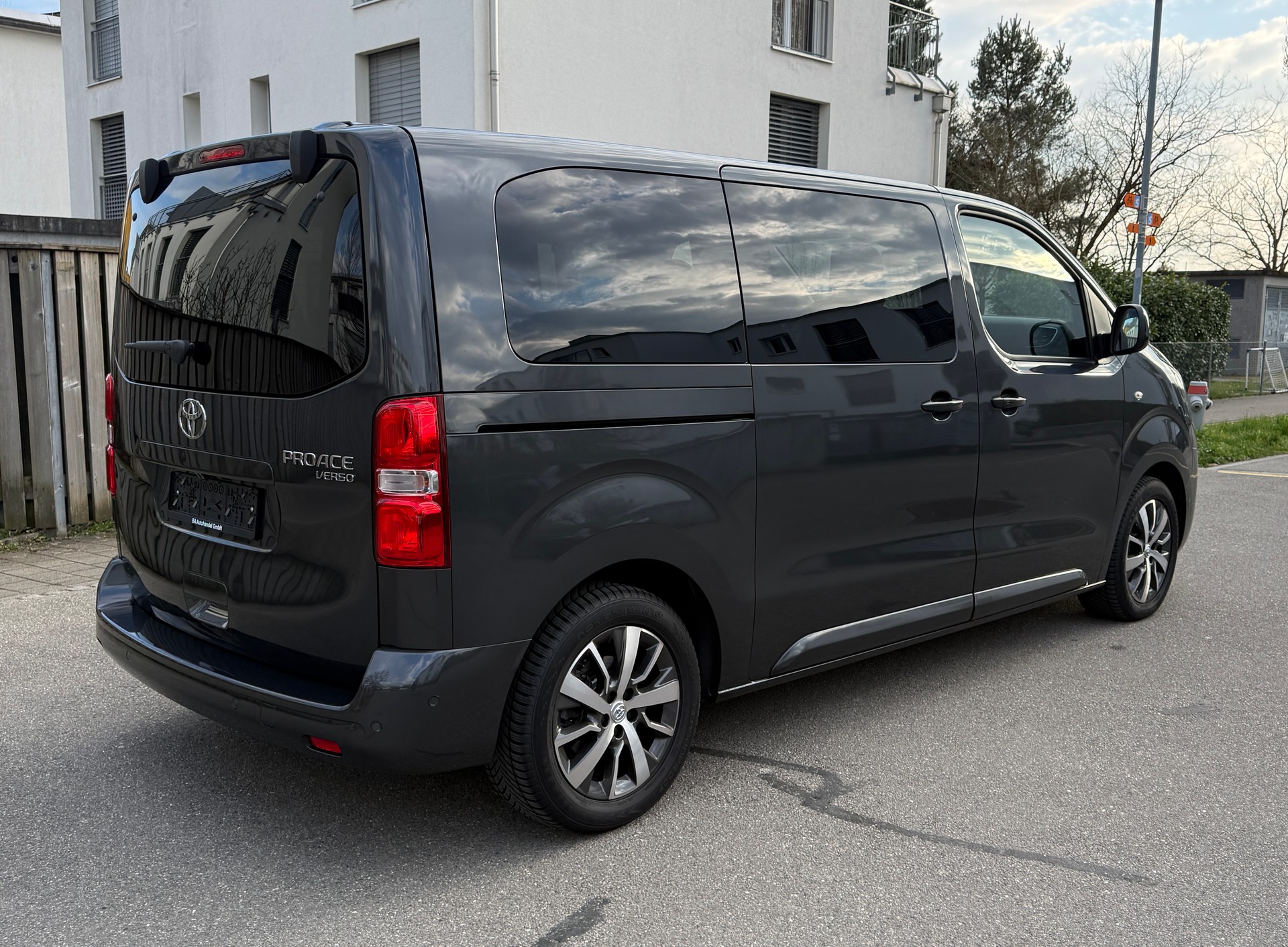 TOYOTA PROACE VERSO 2.0 D-4D TEAM D L1*EL. SCHIEBETÜRE*8 PLÄTZE*-image-6