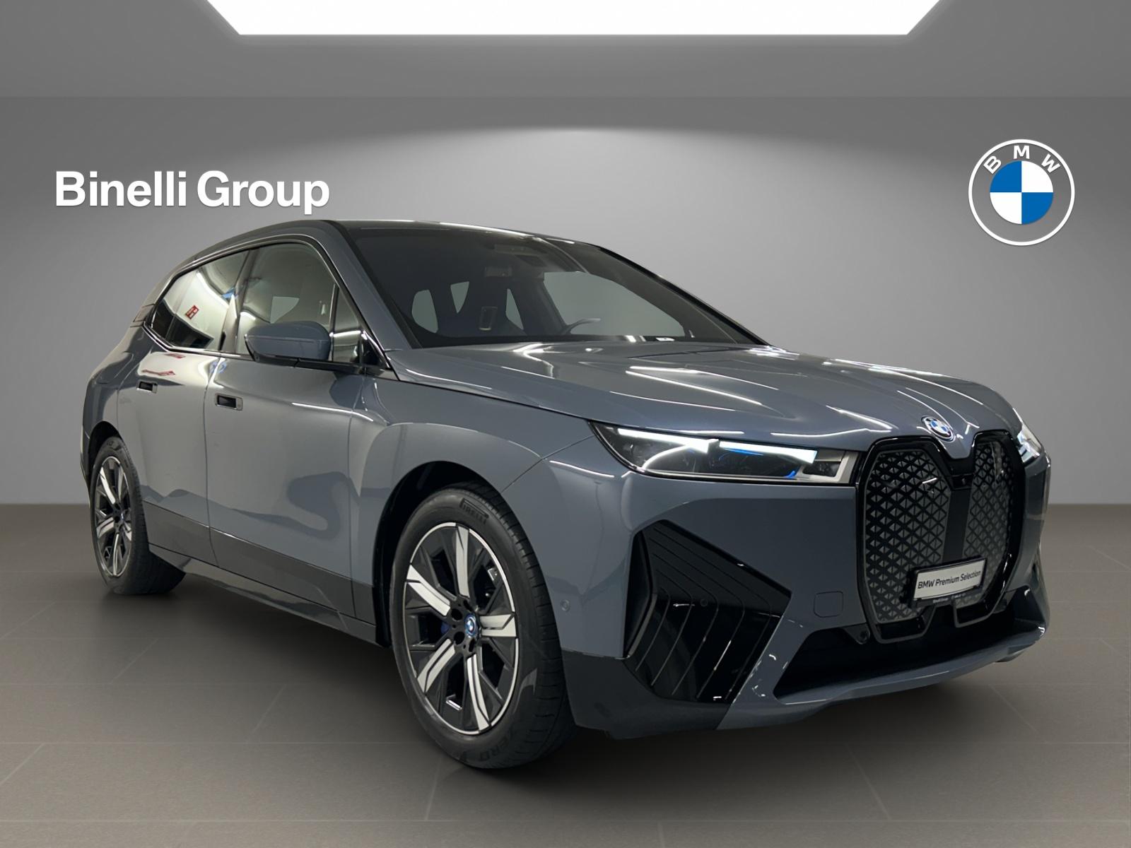 BMW iX xDrive50-image-6