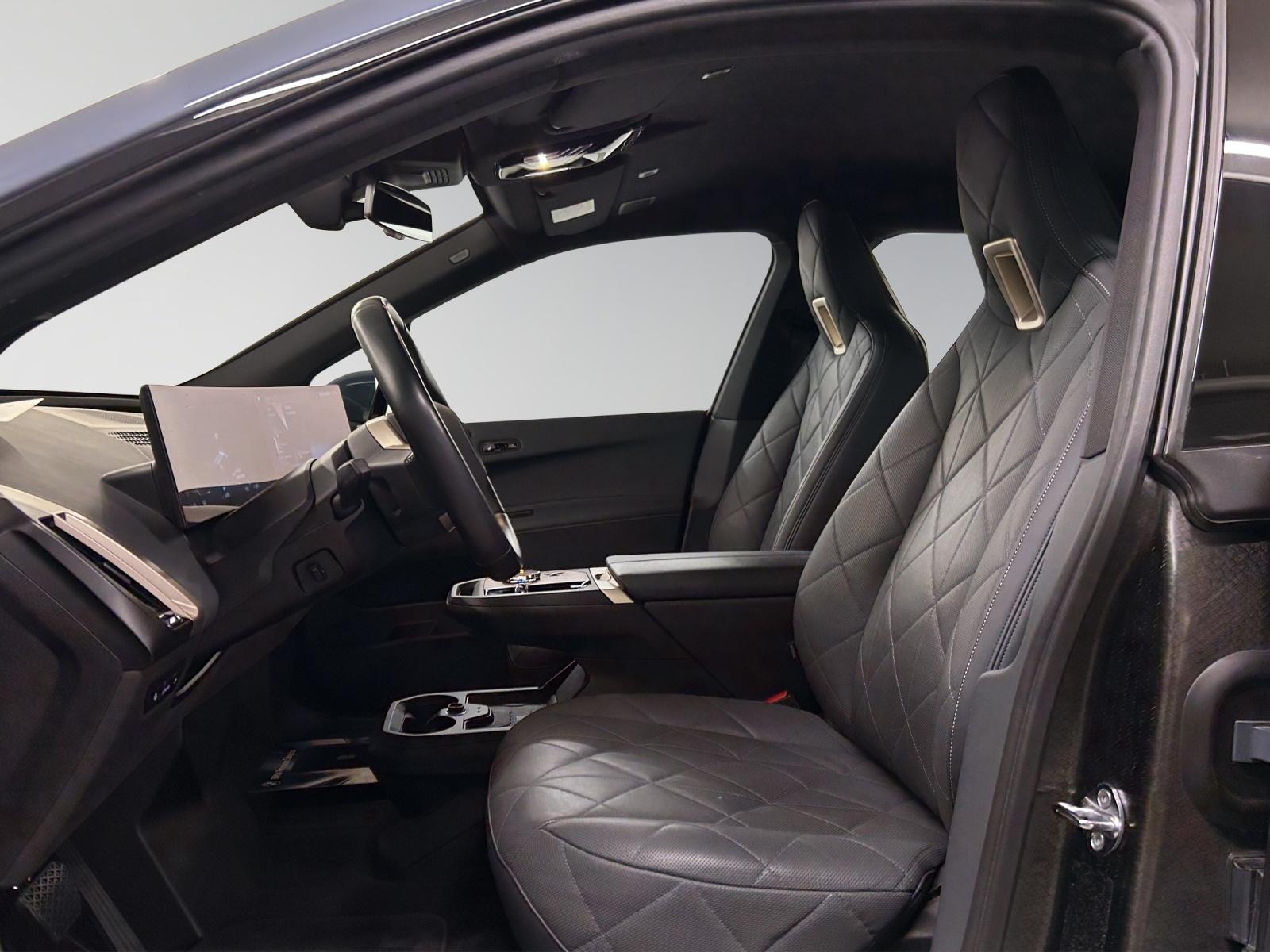 BMW iX xDrive50-image-10