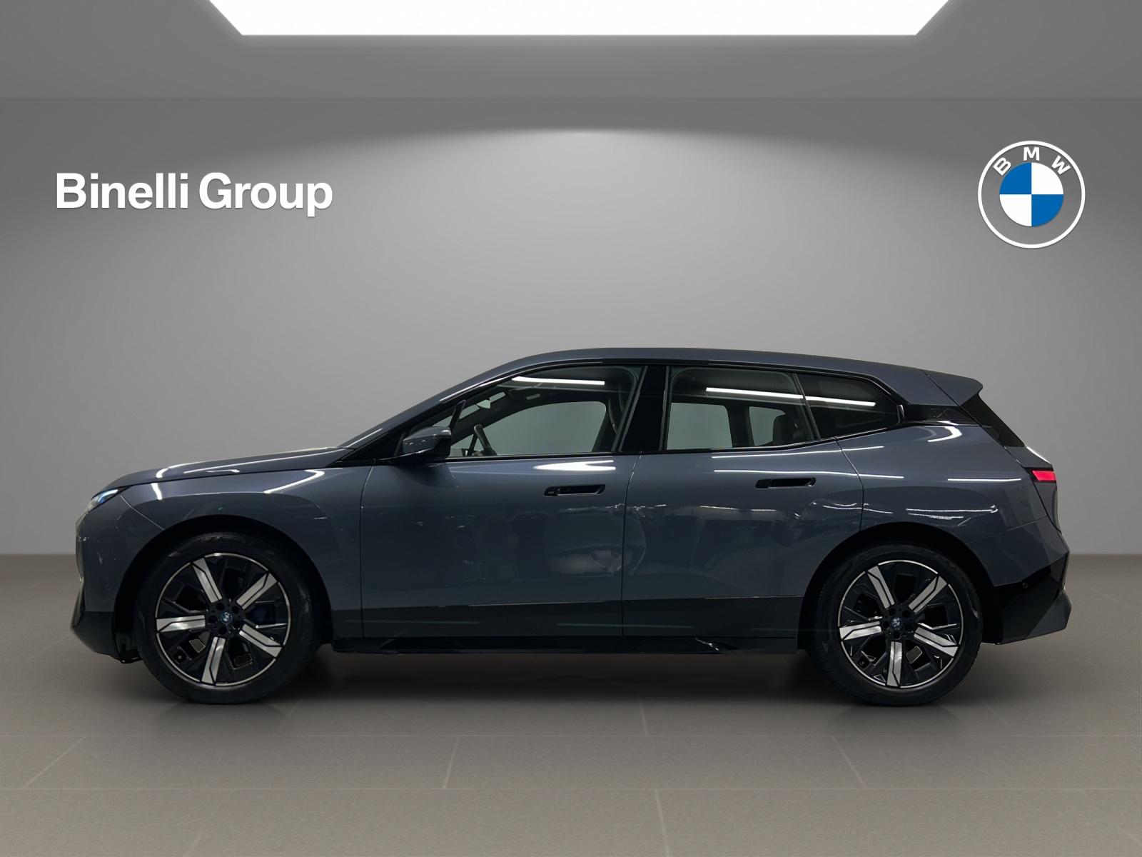 BMW iX xDrive50-image-1