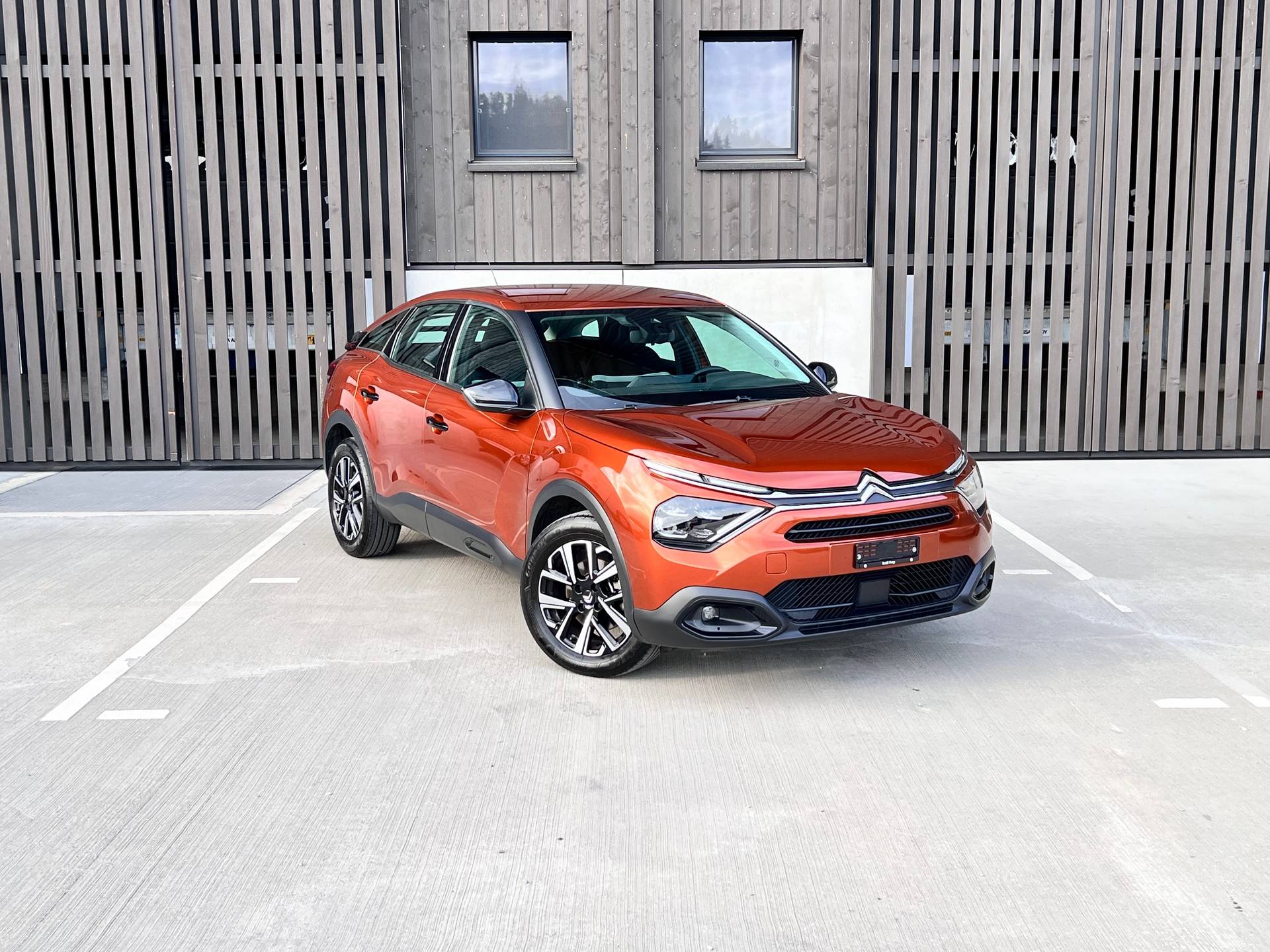 CITROEN C4 1.2 Pure Tech Swiss Edition EAT8