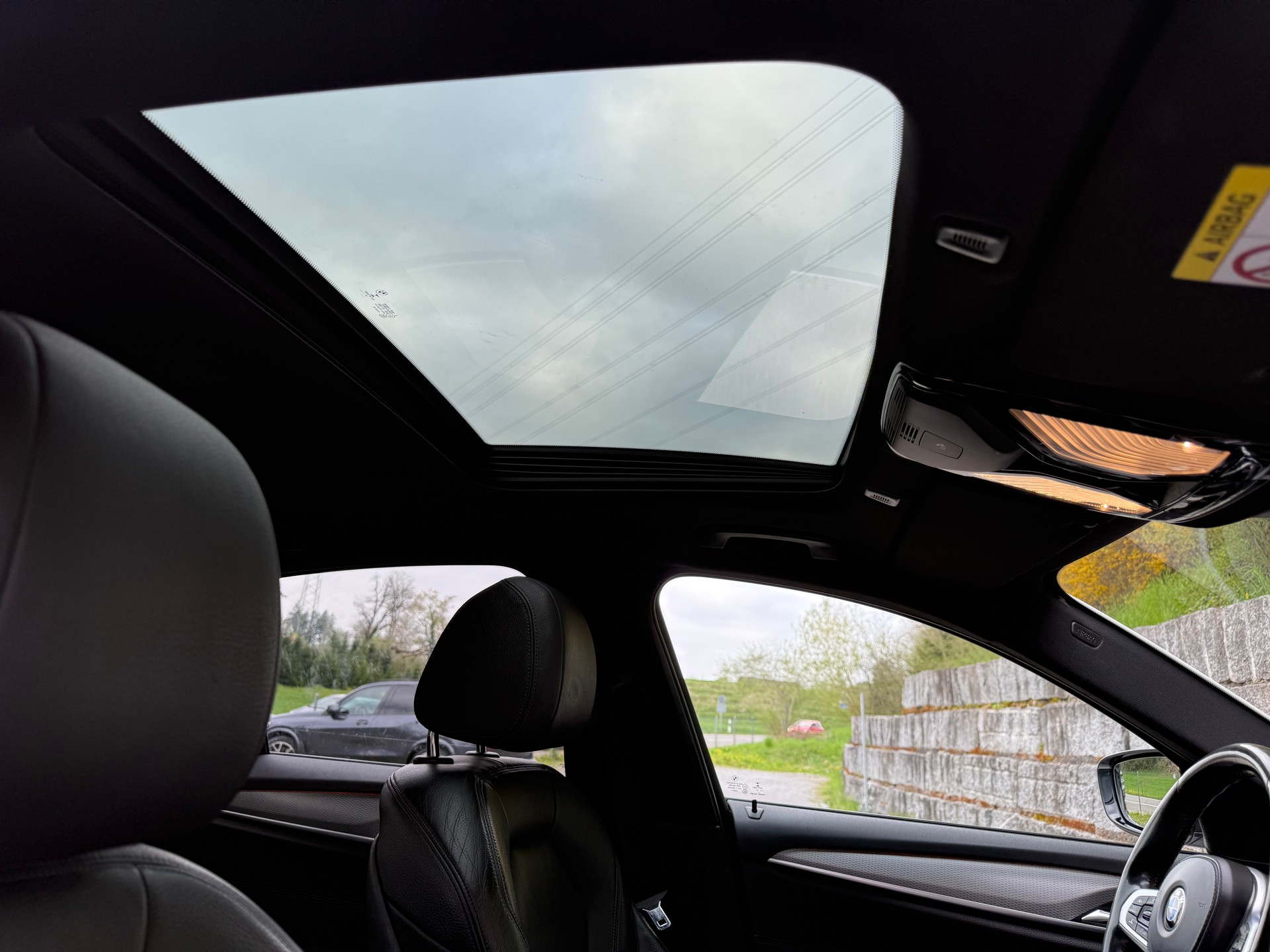 BMW 520d xDrive M-Sport Steptronic-image-4