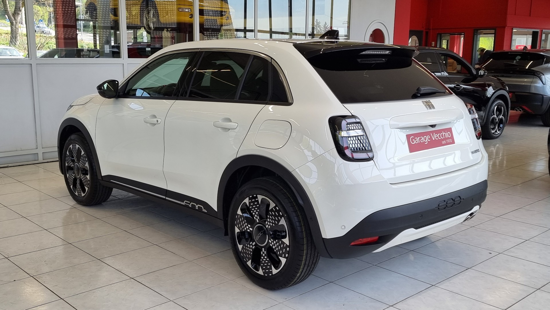 FIAT 600 1.2 Hybrid 145 La Prima-image-3