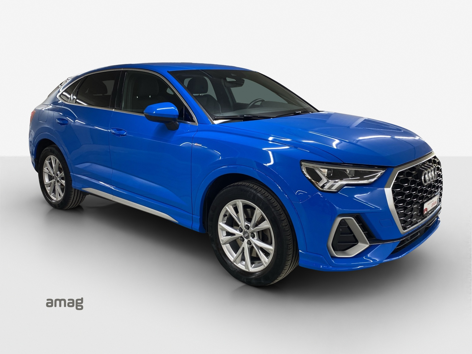 AUDI Q3 Sportback 40 TDI S line Attraction quattro S-tronic-image-5