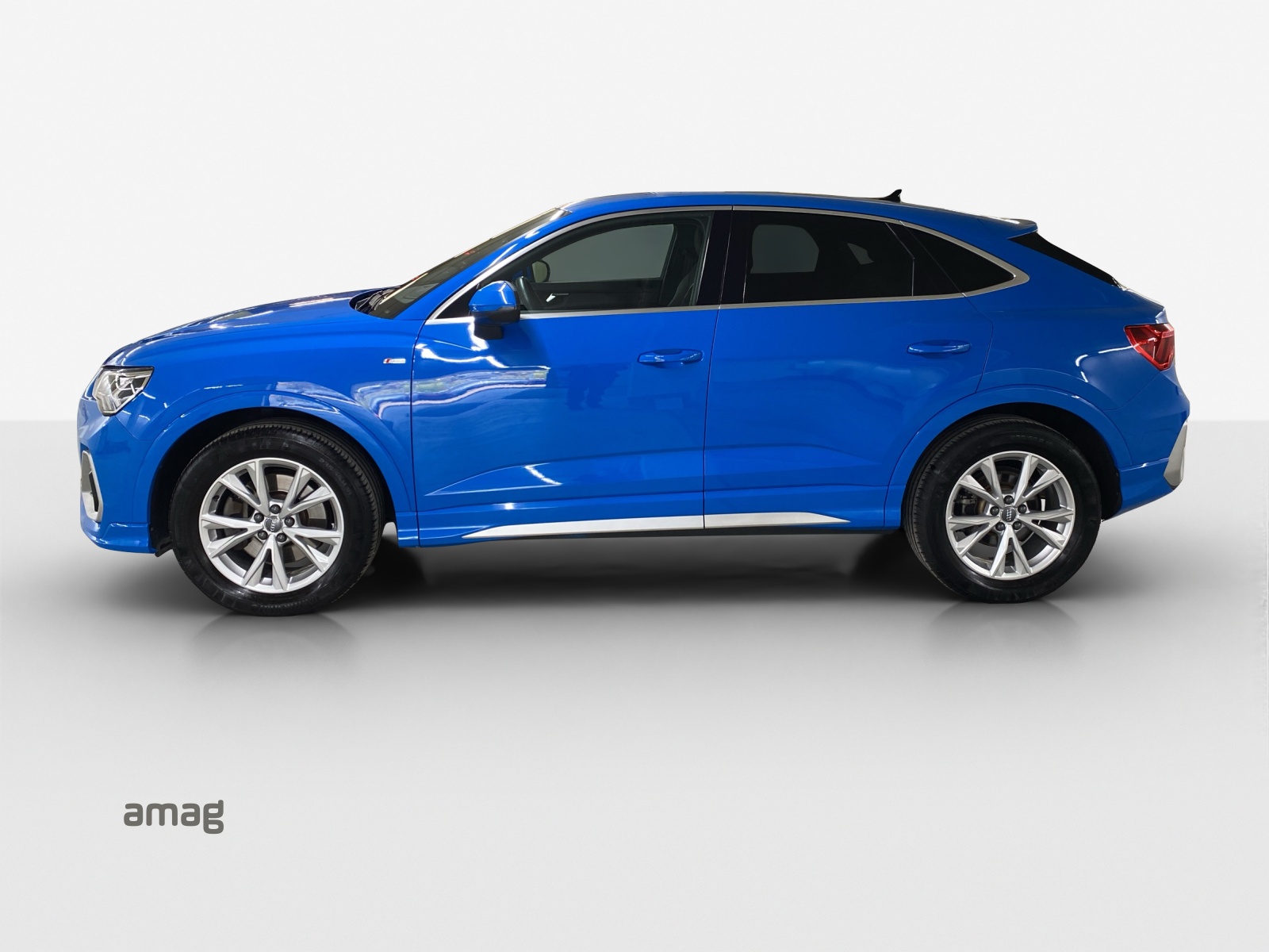 AUDI Q3 Sportback 40 TDI S line Attraction quattro S-tronic-image-1