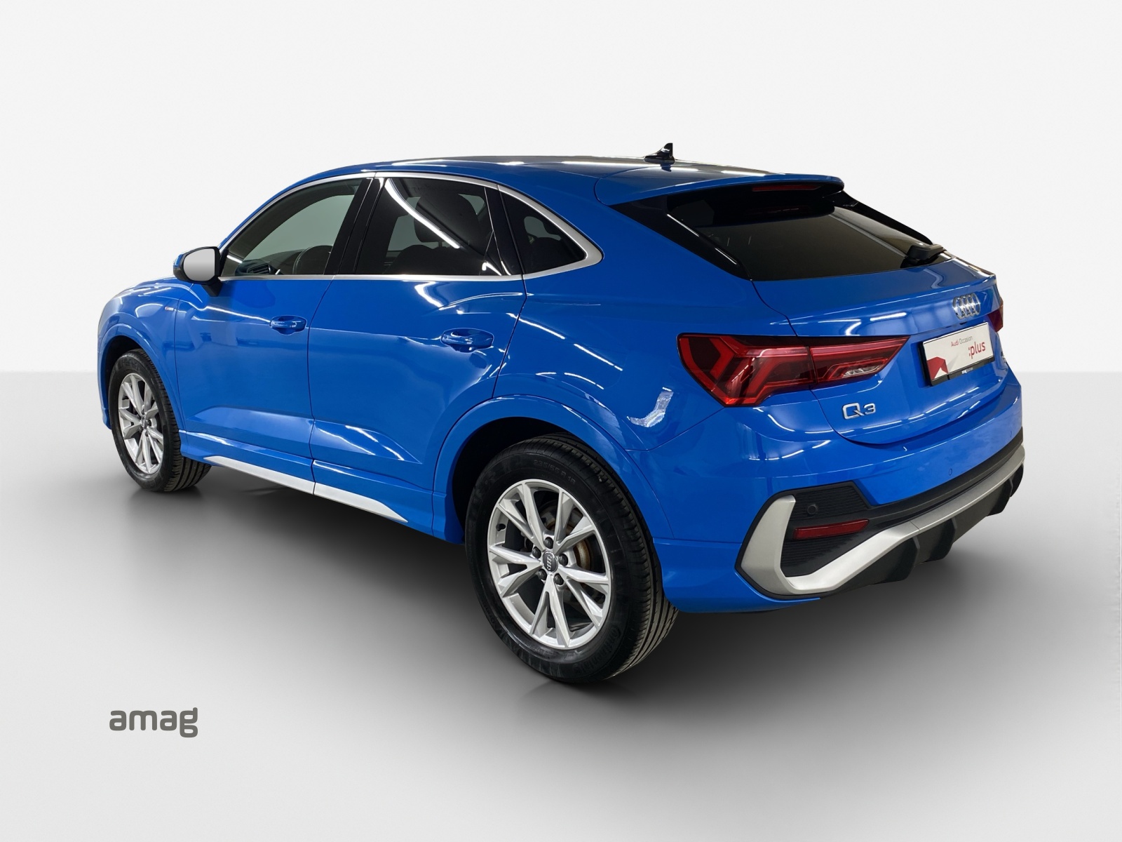 AUDI Q3 Sportback 40 TDI S line Attraction quattro S-tronic-image-2