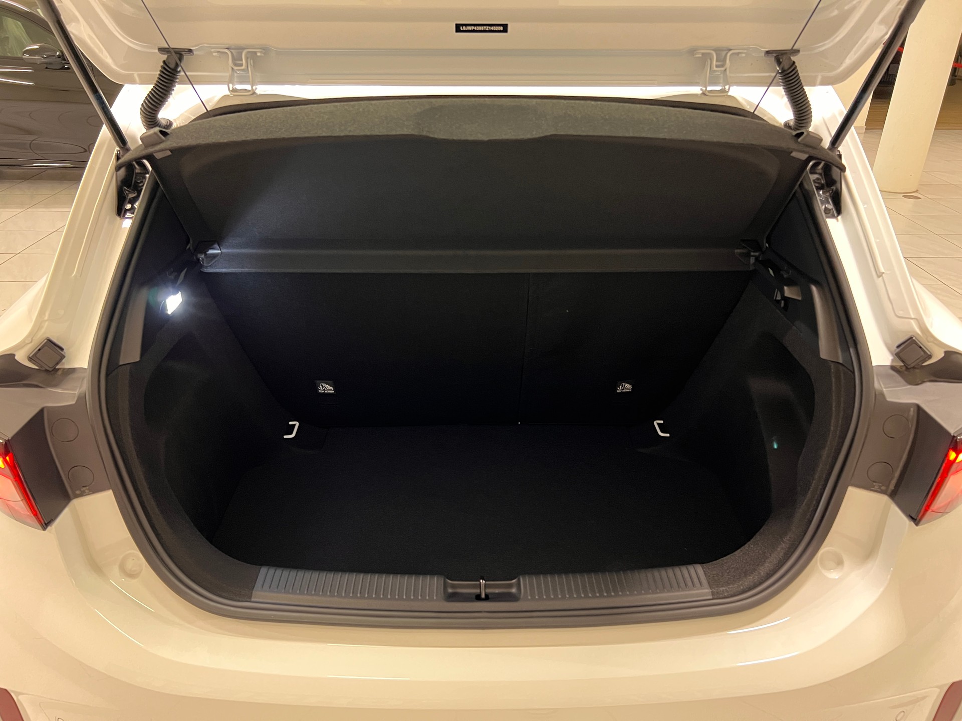 MG 3 1.5 Hybrid Luxury Aut.-image-6
