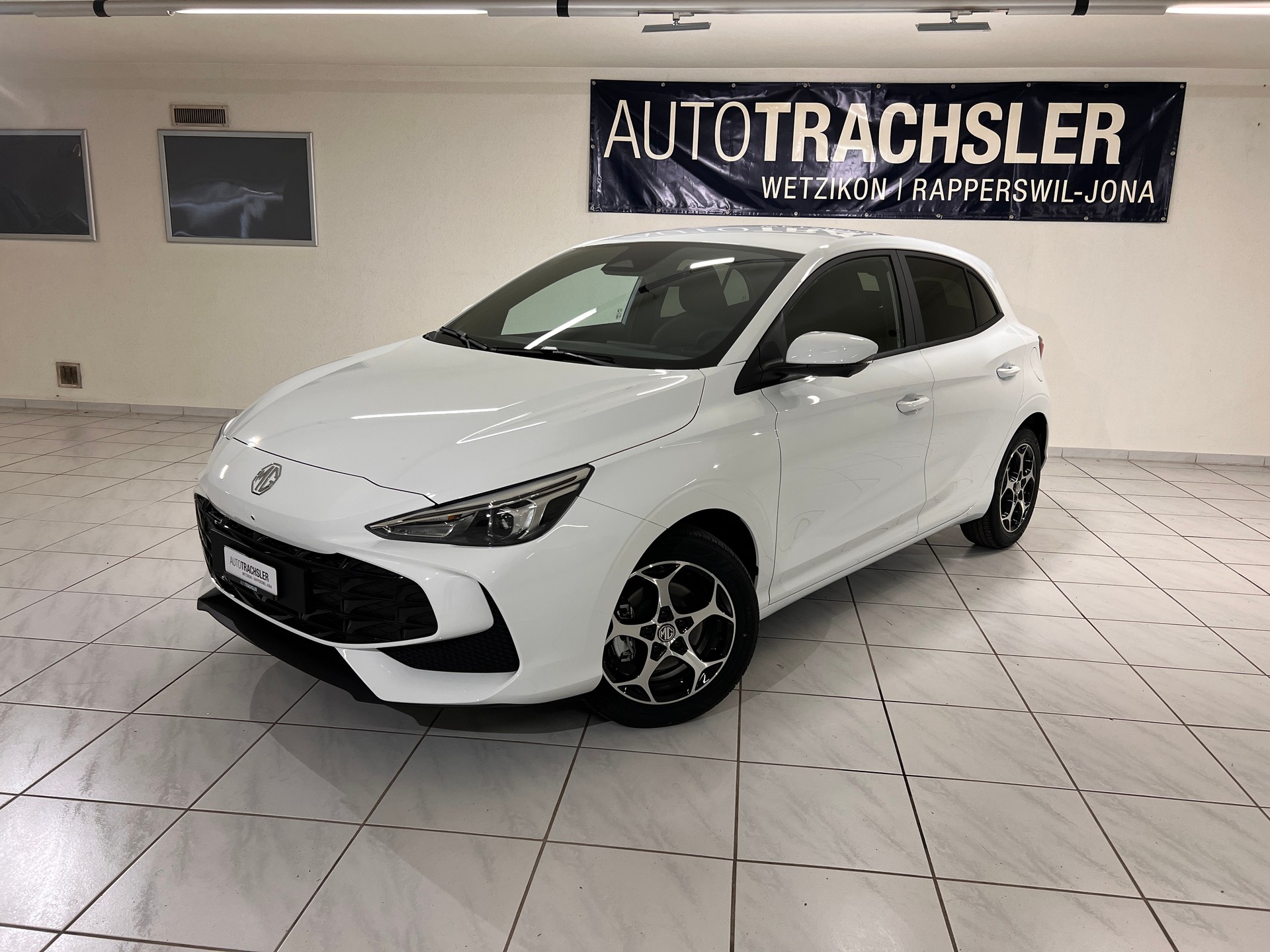 MG 3 1.5 Hybrid Luxury Aut.-image-0