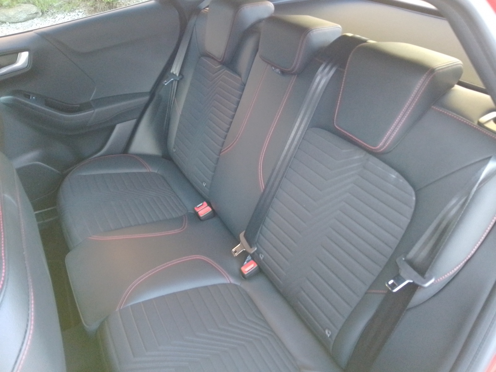 FORD Puma 1.0 EcoB Hybrid 155 ST-Line X-image-11