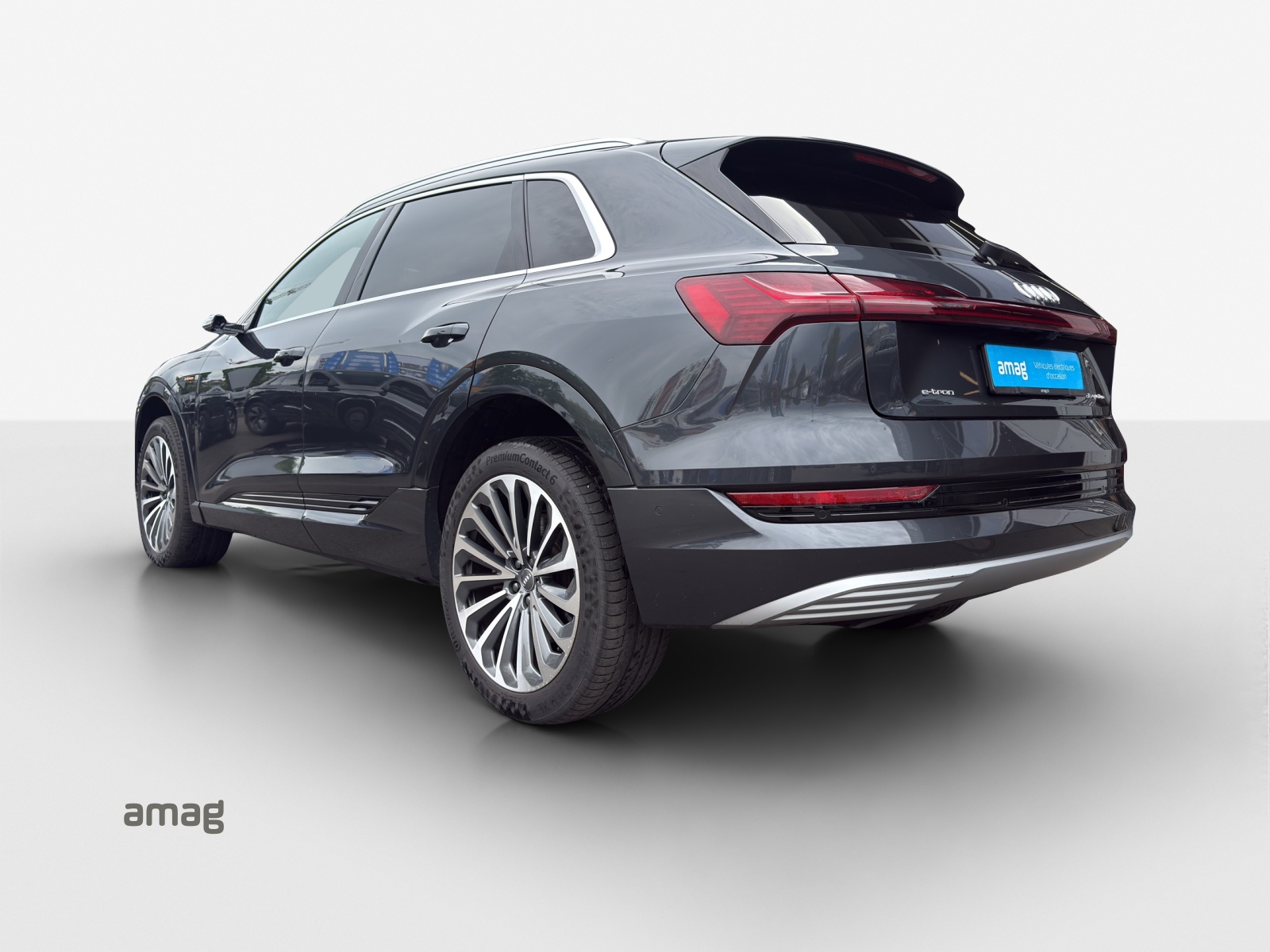 AUDI e-tron 55 Advanced quattro-image-2