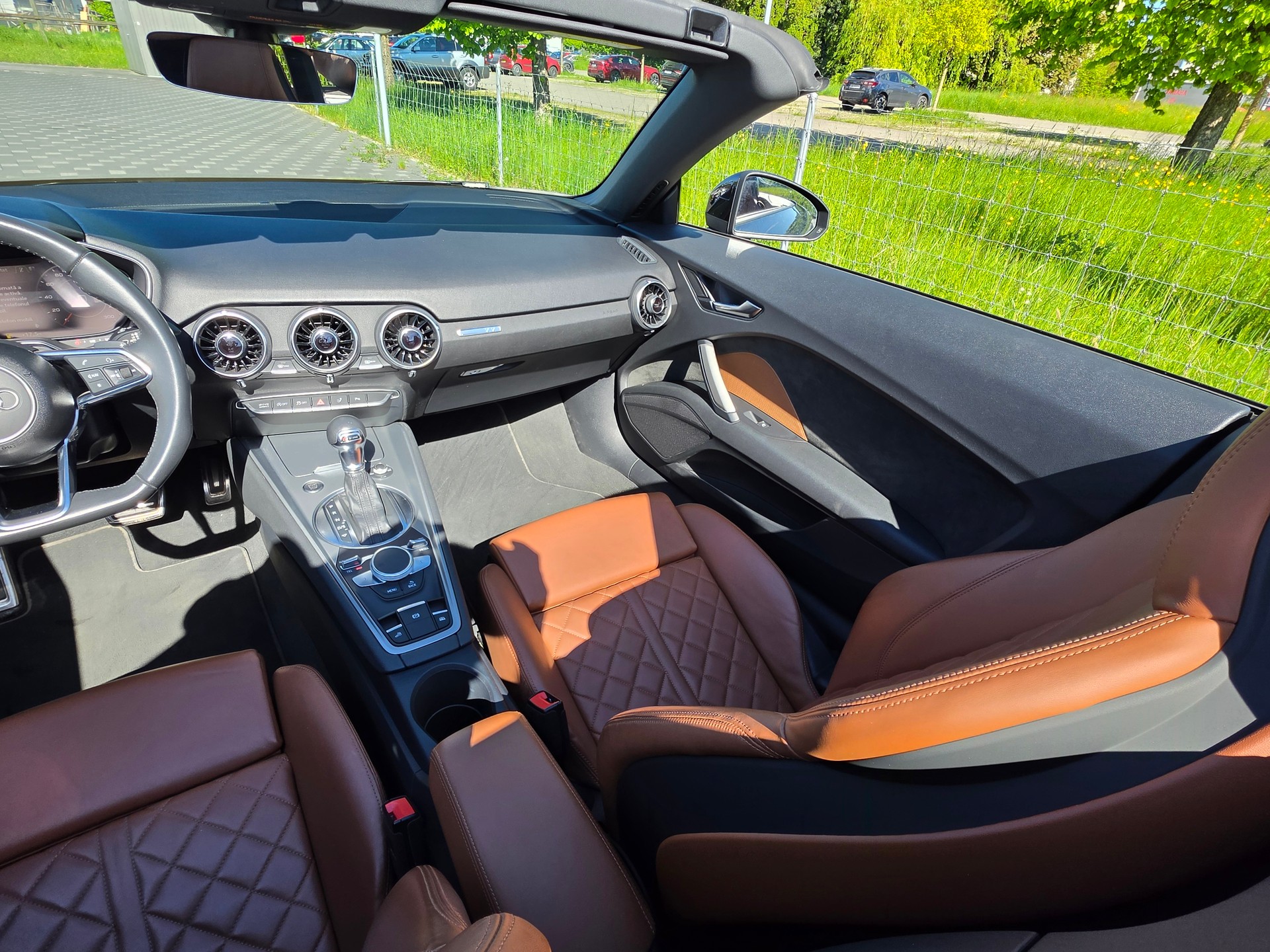 AUDI TT Roadster 40 TFSI S-tronic-image-15