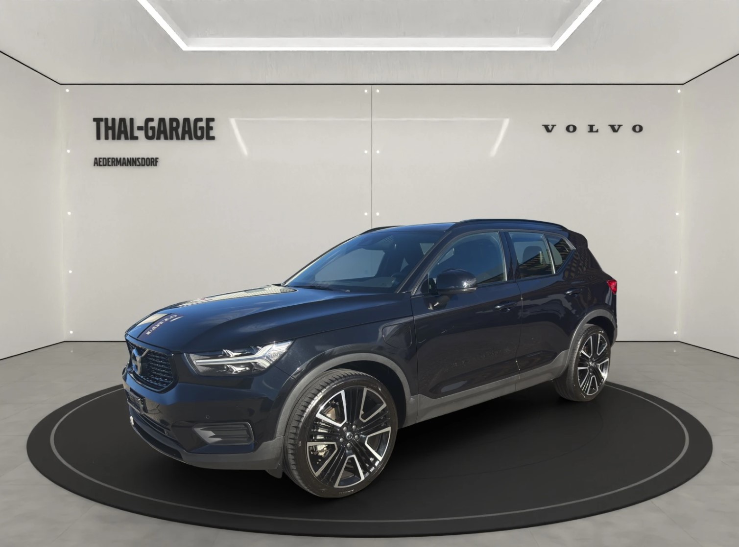 VOLVO XC40 1.5 T4 PiH R-Design-image-0