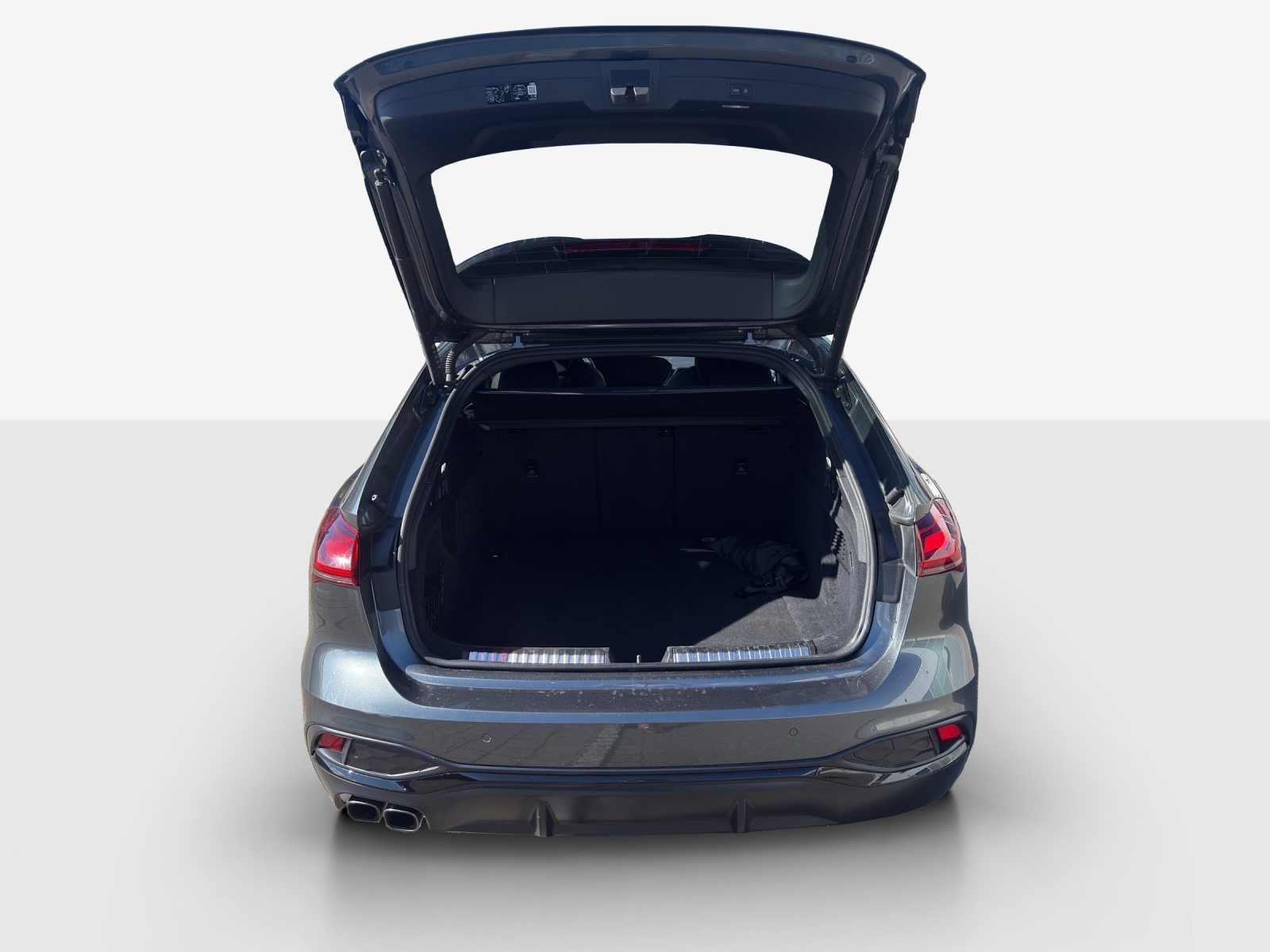 AUDI A5 Avant TDI quattro 150 kW S tronic-image-12