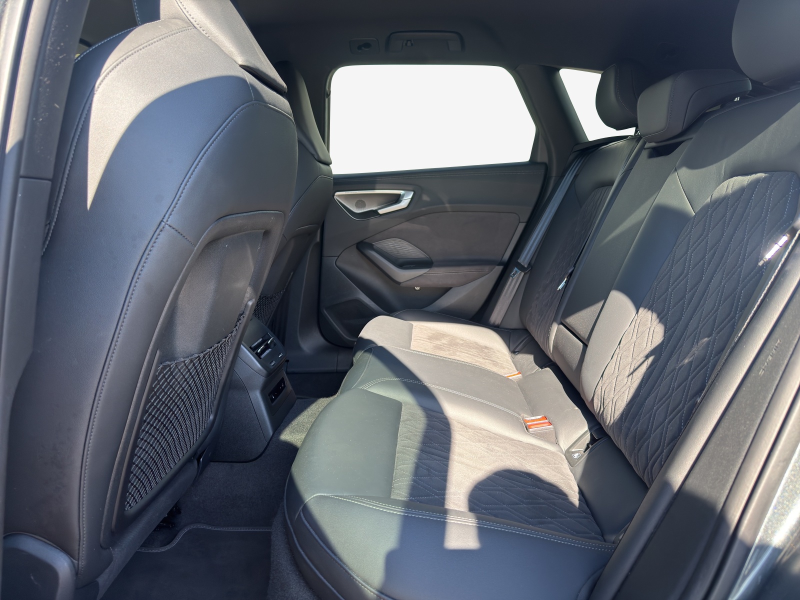 AUDI A5 Avant TDI quattro 150 kW S tronic-image-11