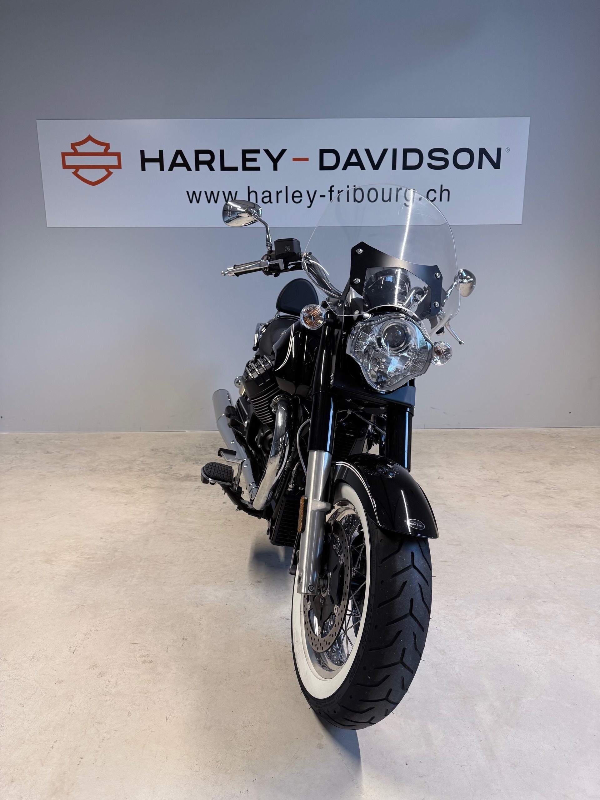MOTO GUZZI Eldorado 1400 ABS-showroom-element-1