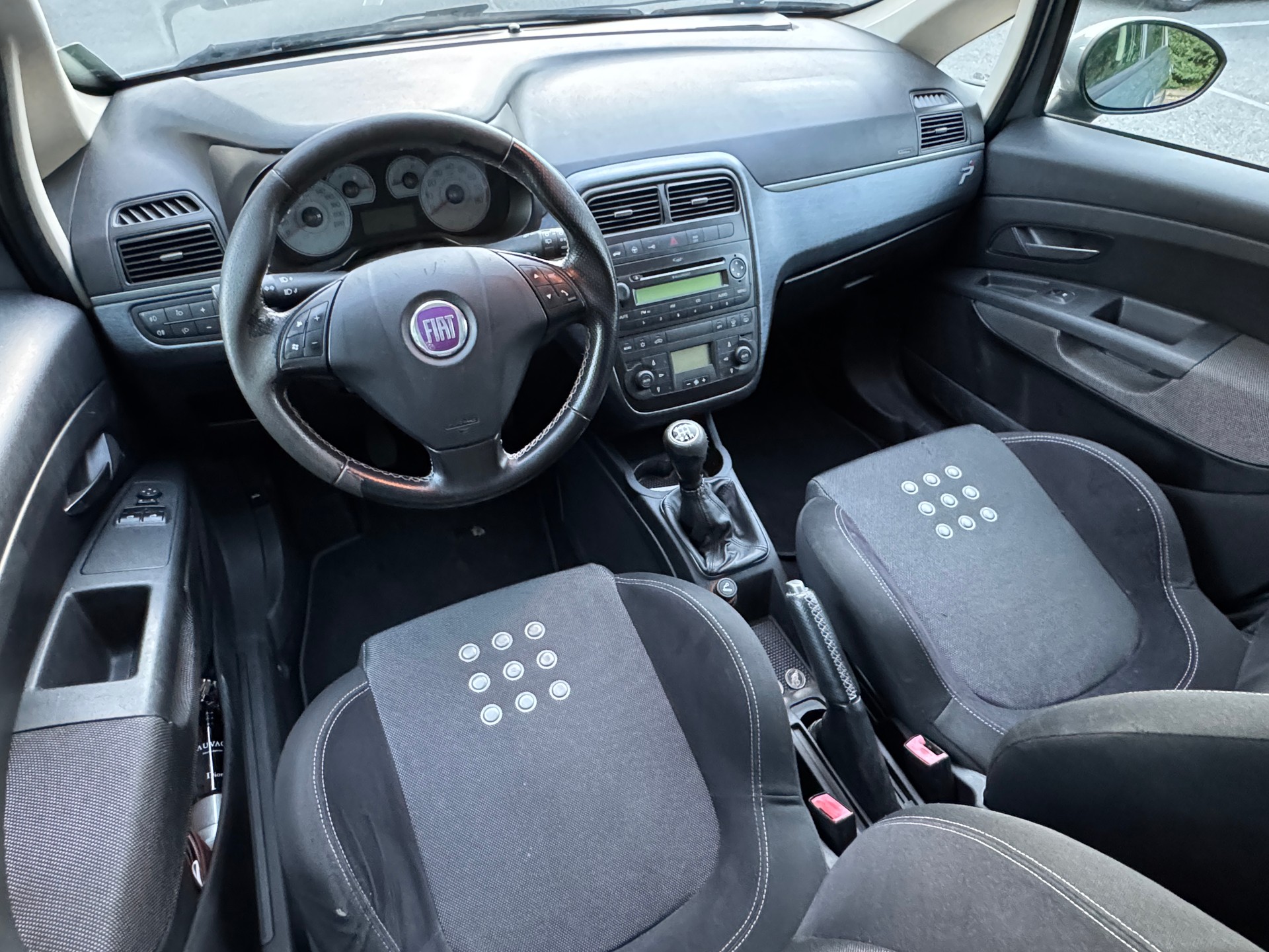 FIAT Punto 1.4 16V Turbo Sport-image-10