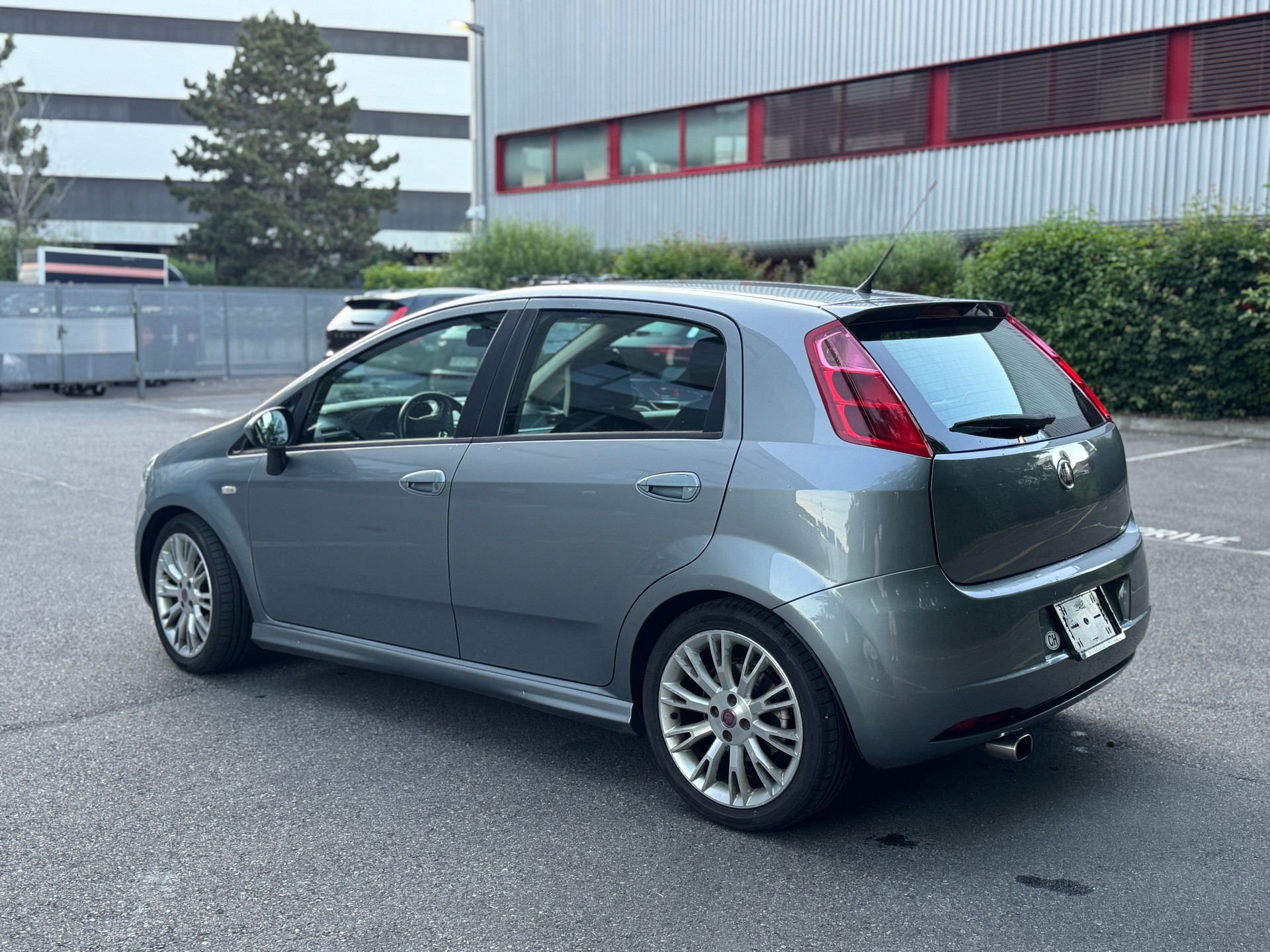 FIAT Punto 1.4 16V Turbo Sport-image-4