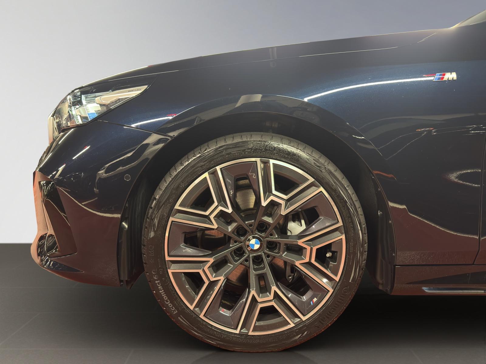 BMW 540d xDrive Touring M-SportPaket-image-19