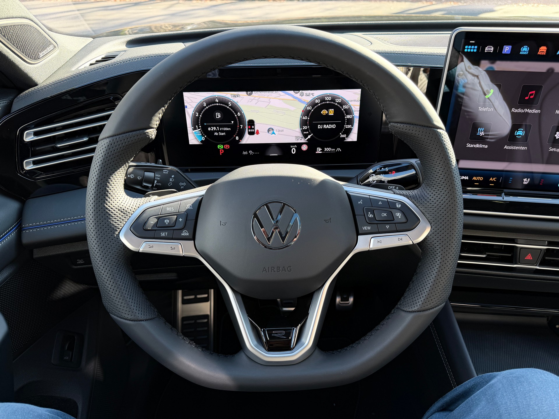 VW Tiguan 2.0 TSI DSG R-Line 4Motion-image-21