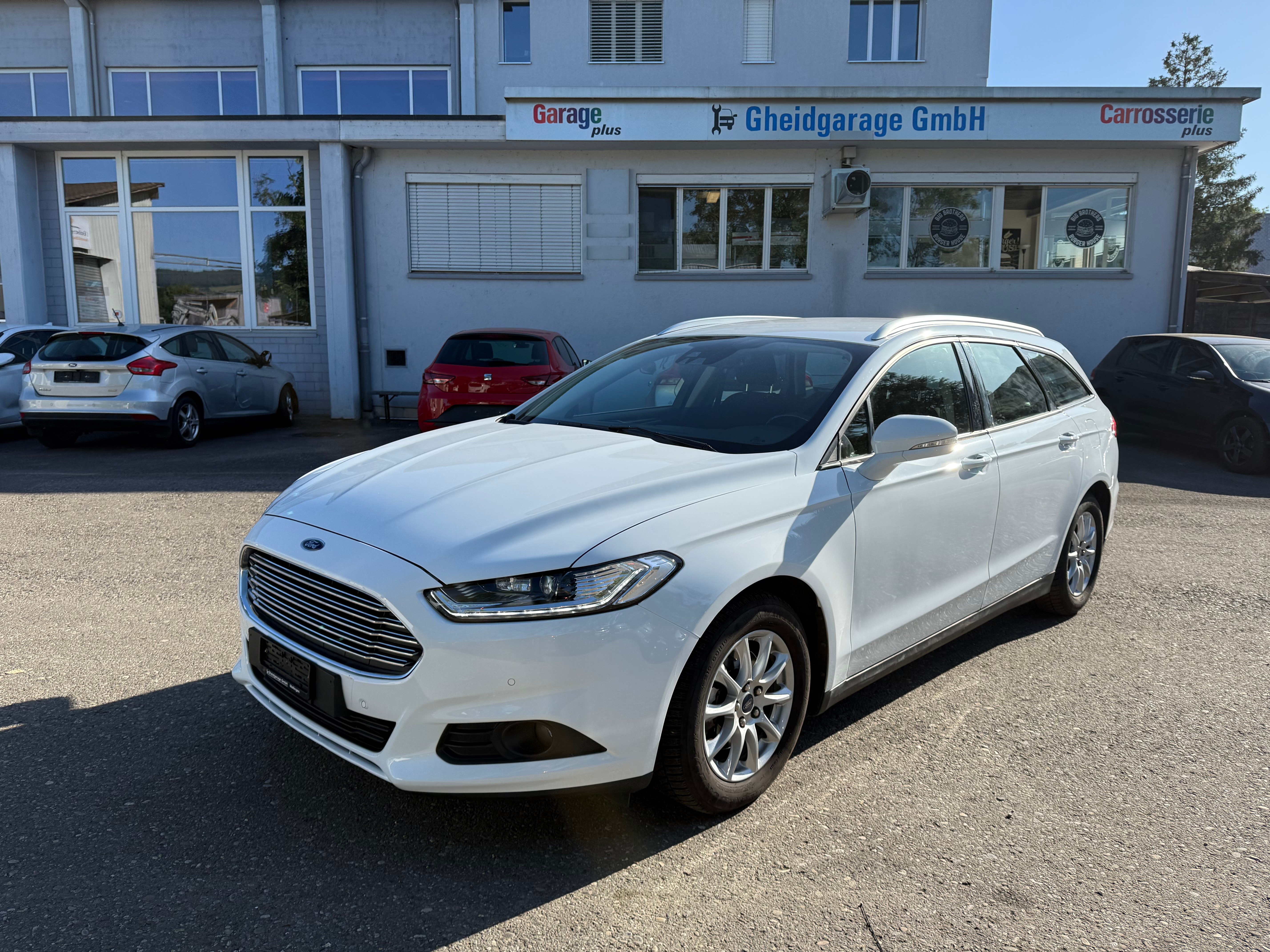 Car photo