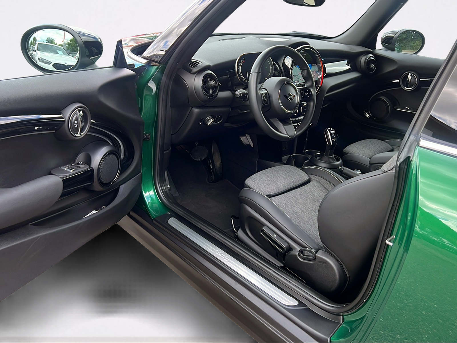 MINI Cooper Camden Edition Steptronic DKG-image-3