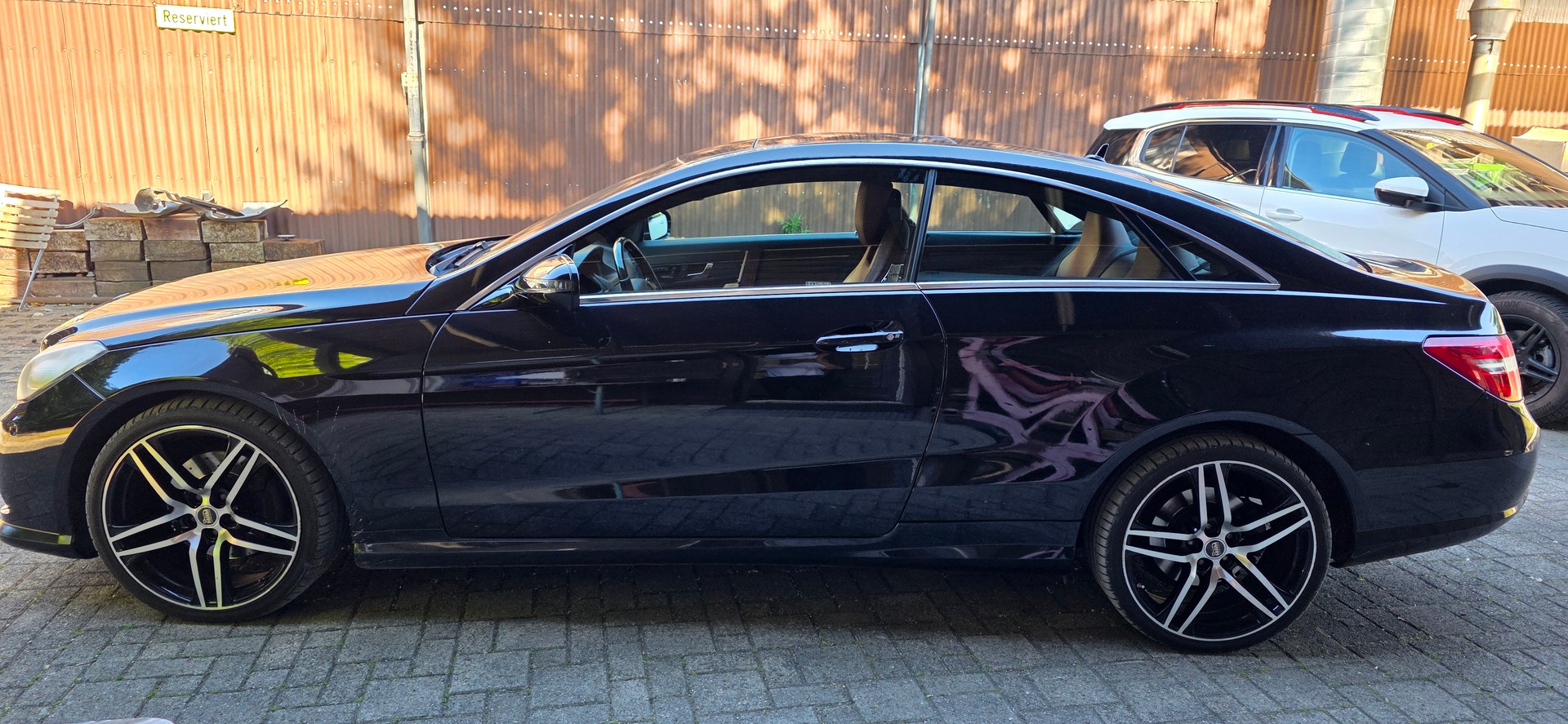 MERCEDES-BENZ E 350 CGI BlueEfficiency 7G-Tronic-image-3