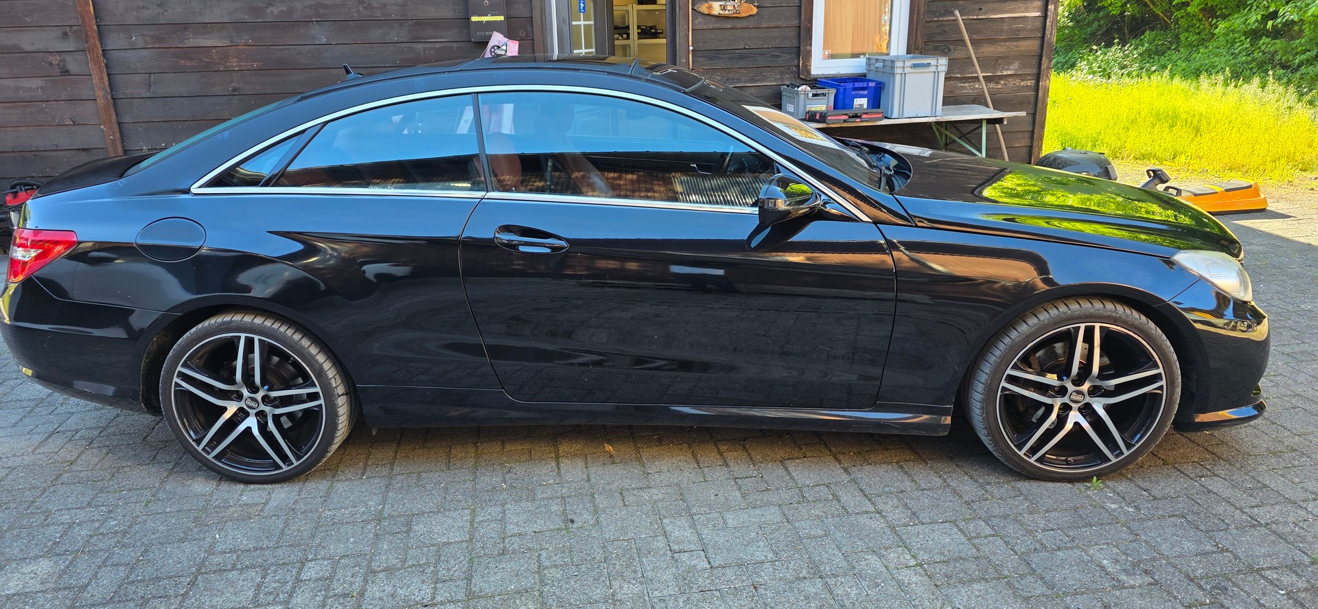 MERCEDES-BENZ E 350 CGI BlueEfficiency 7G-Tronic-image-11