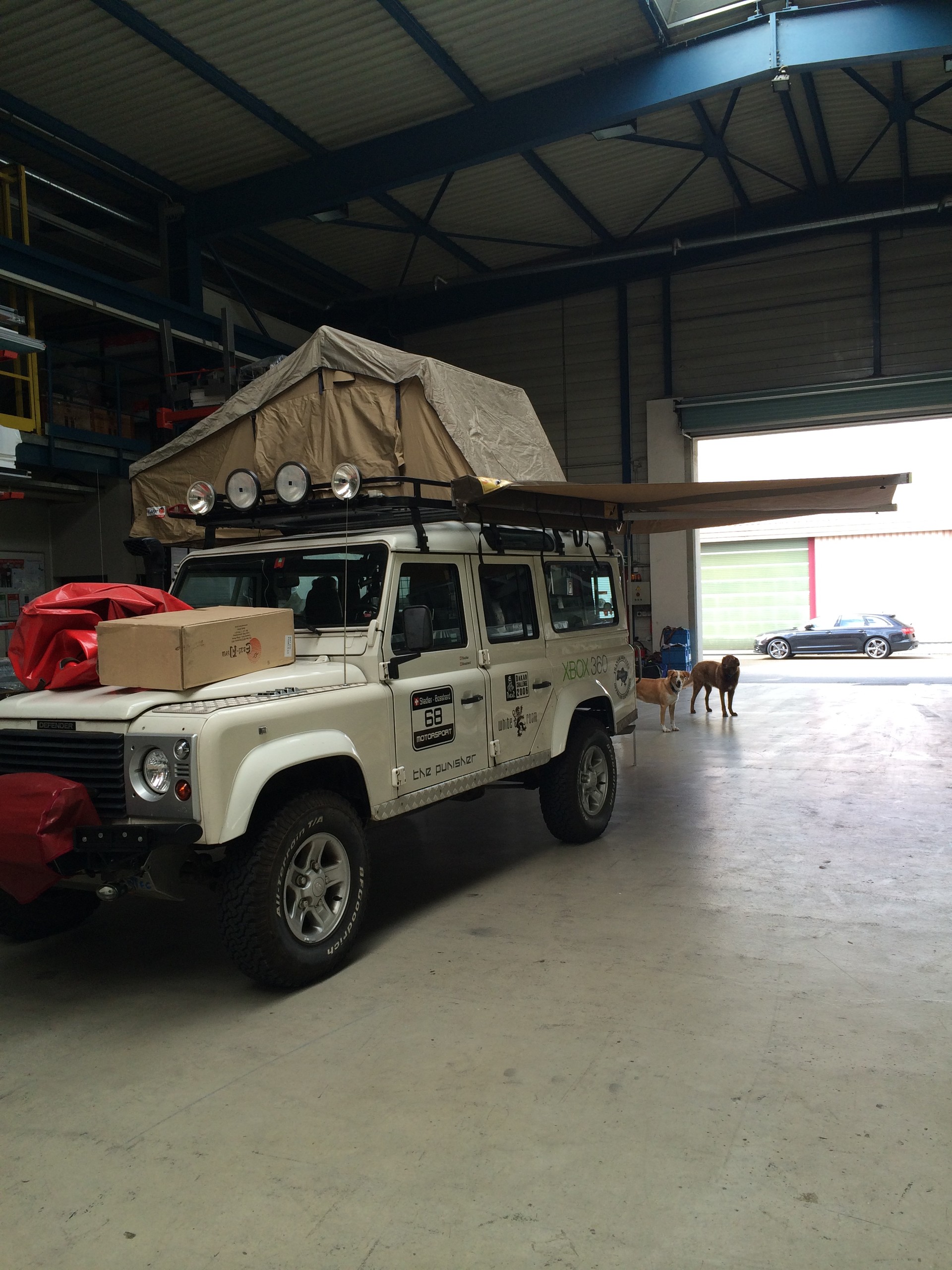 LAND ROVER Defender 110 CSW 2.5 TDi-image-5