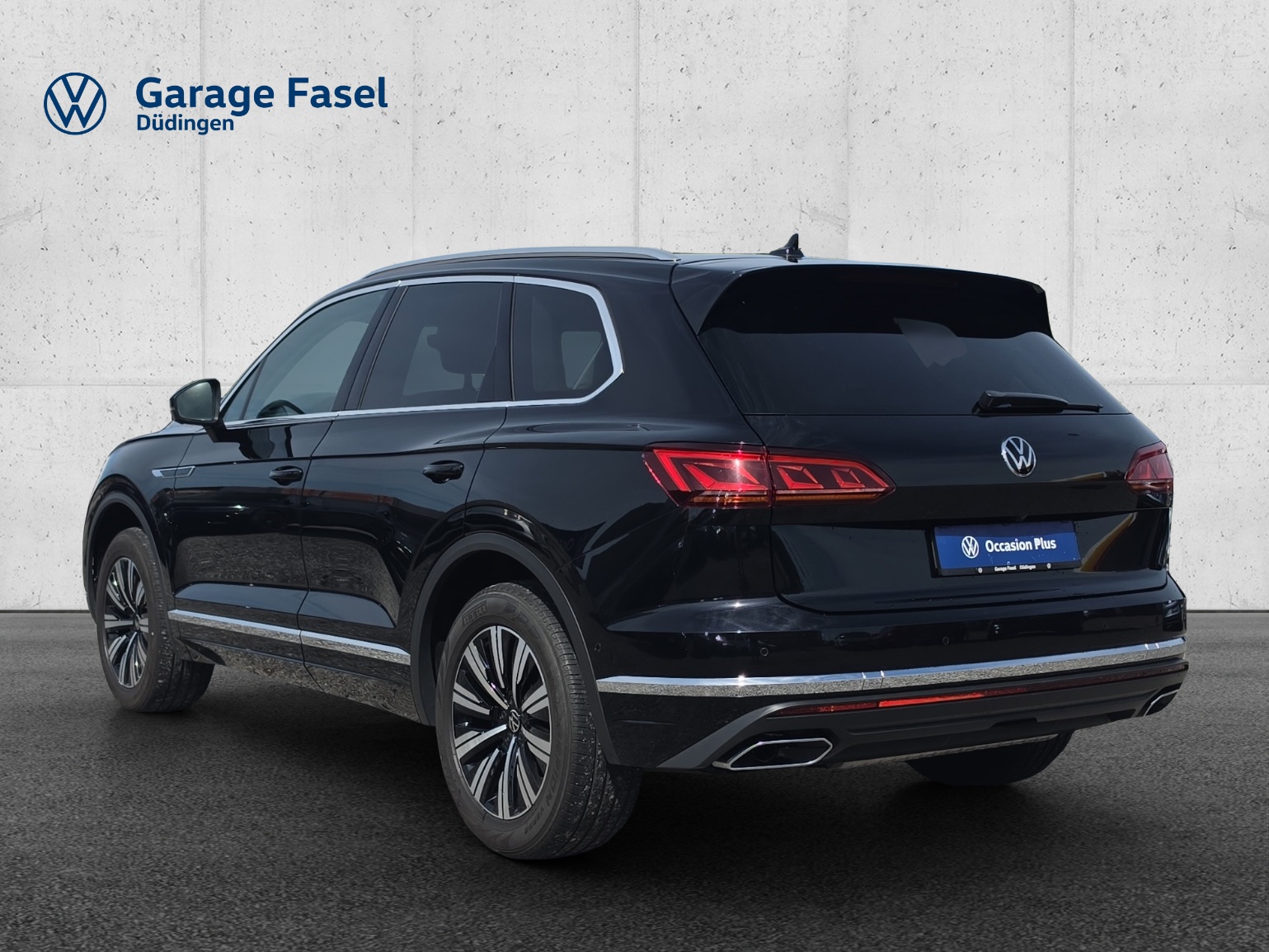 VW Touareg 3.0 TDI Elegance Tiptronic-image-2