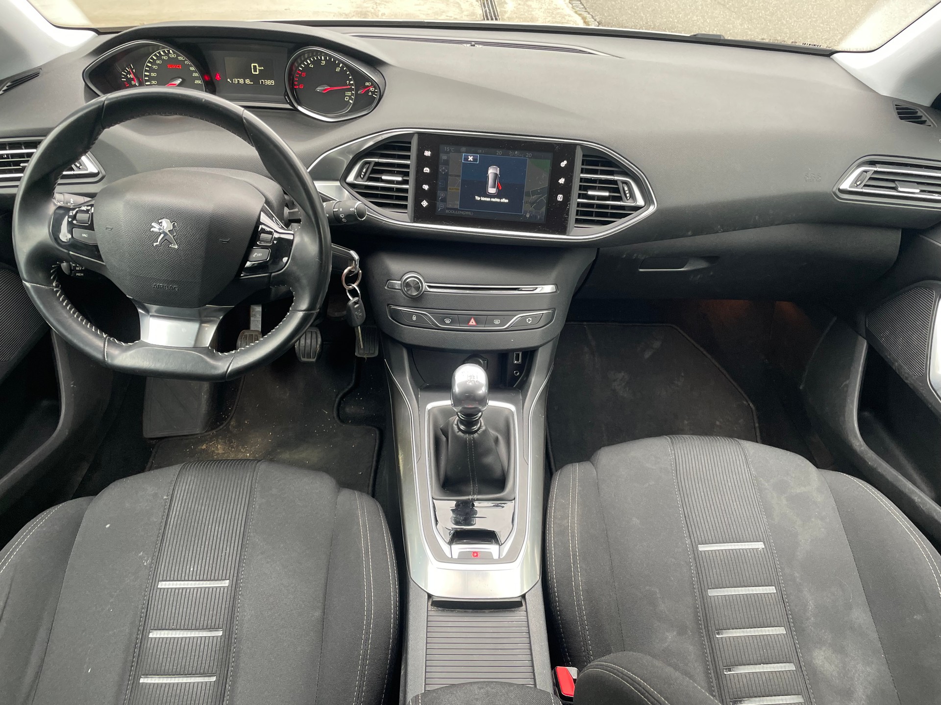 PEUGEOT 308 SW 2.0 BlueHDI Active-image-8