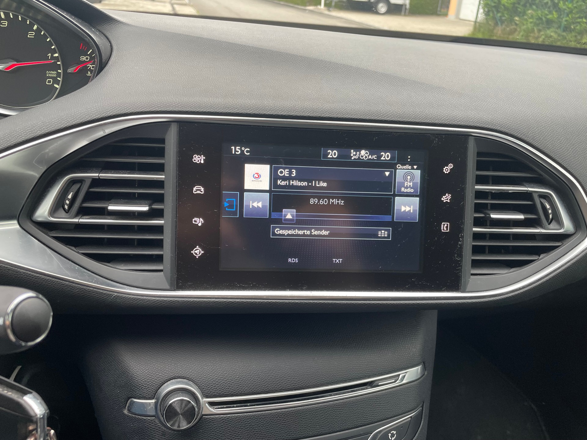 PEUGEOT 308 SW 2.0 BlueHDI Active-image-9