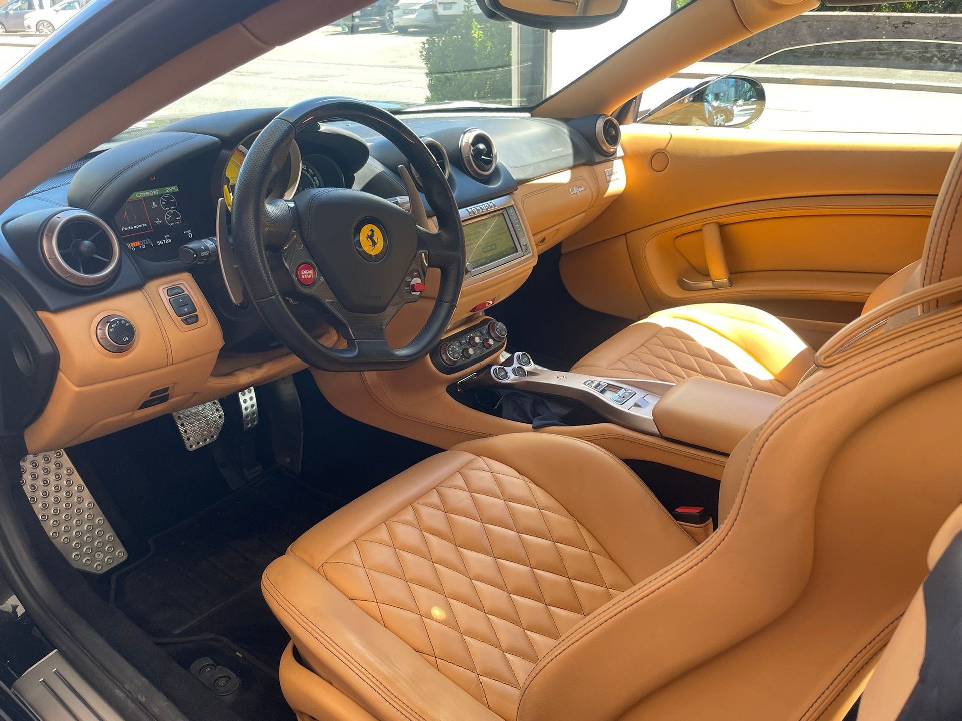 FERRARI California 4.3 V8-image-1