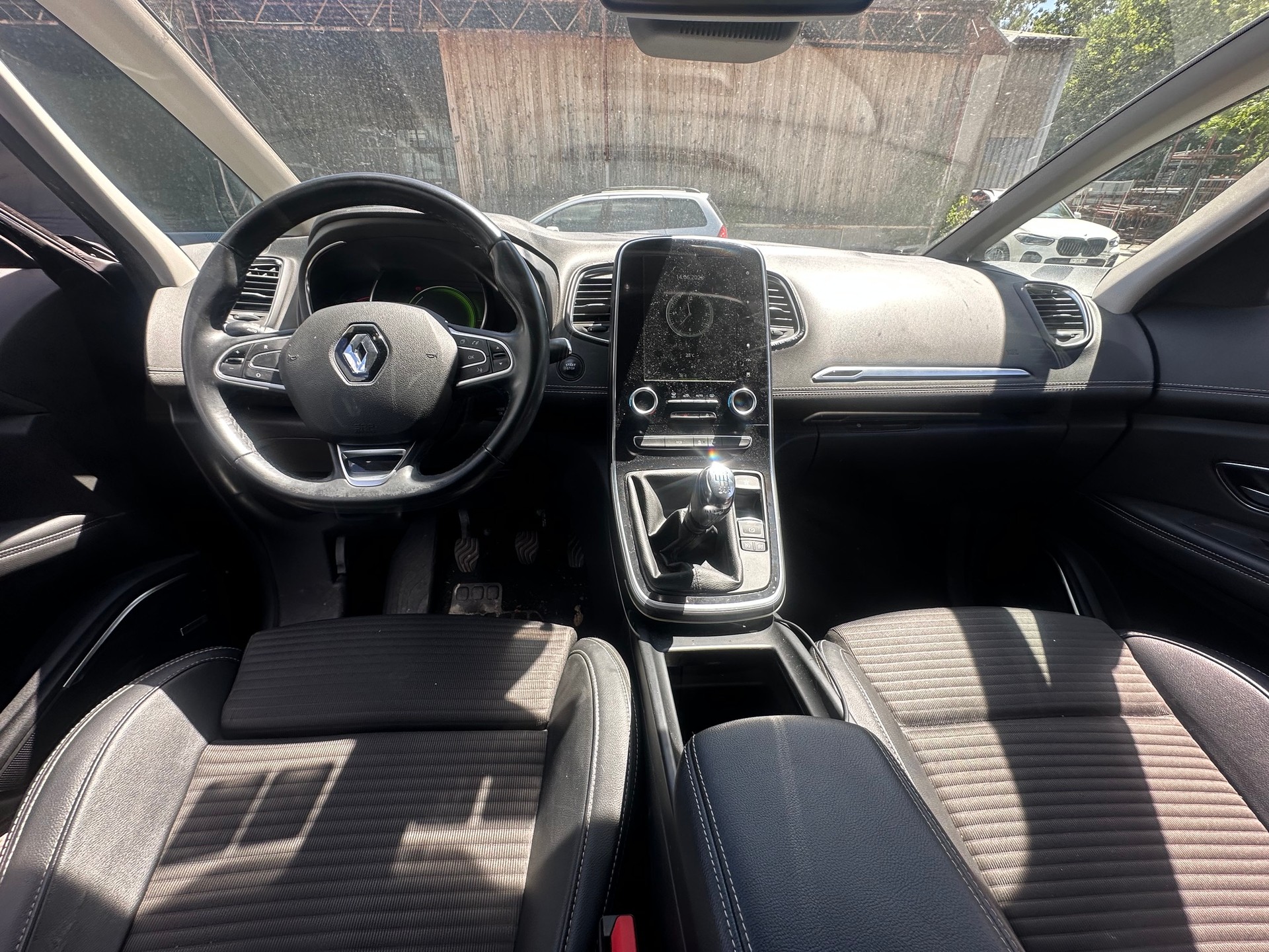 RENAULT Scénic 1.2 16V Turbo Bose-image-6