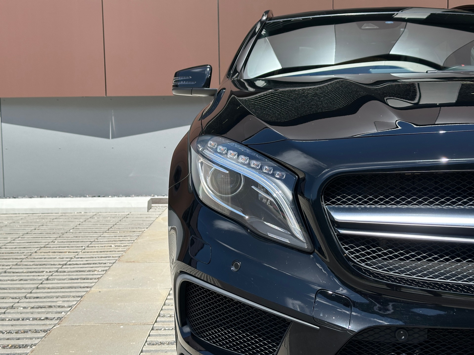 MERCEDES-BENZ GLA 45 AMG 4Matic 7G-DCT *Performance-AGA* *Schalensitze*-image-6