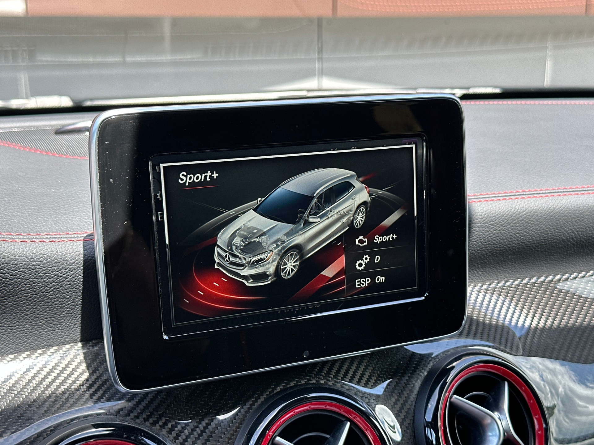 MERCEDES-BENZ GLA 45 AMG 4Matic 7G-DCT *Performance-AGA* *Schalensitze*-image-23