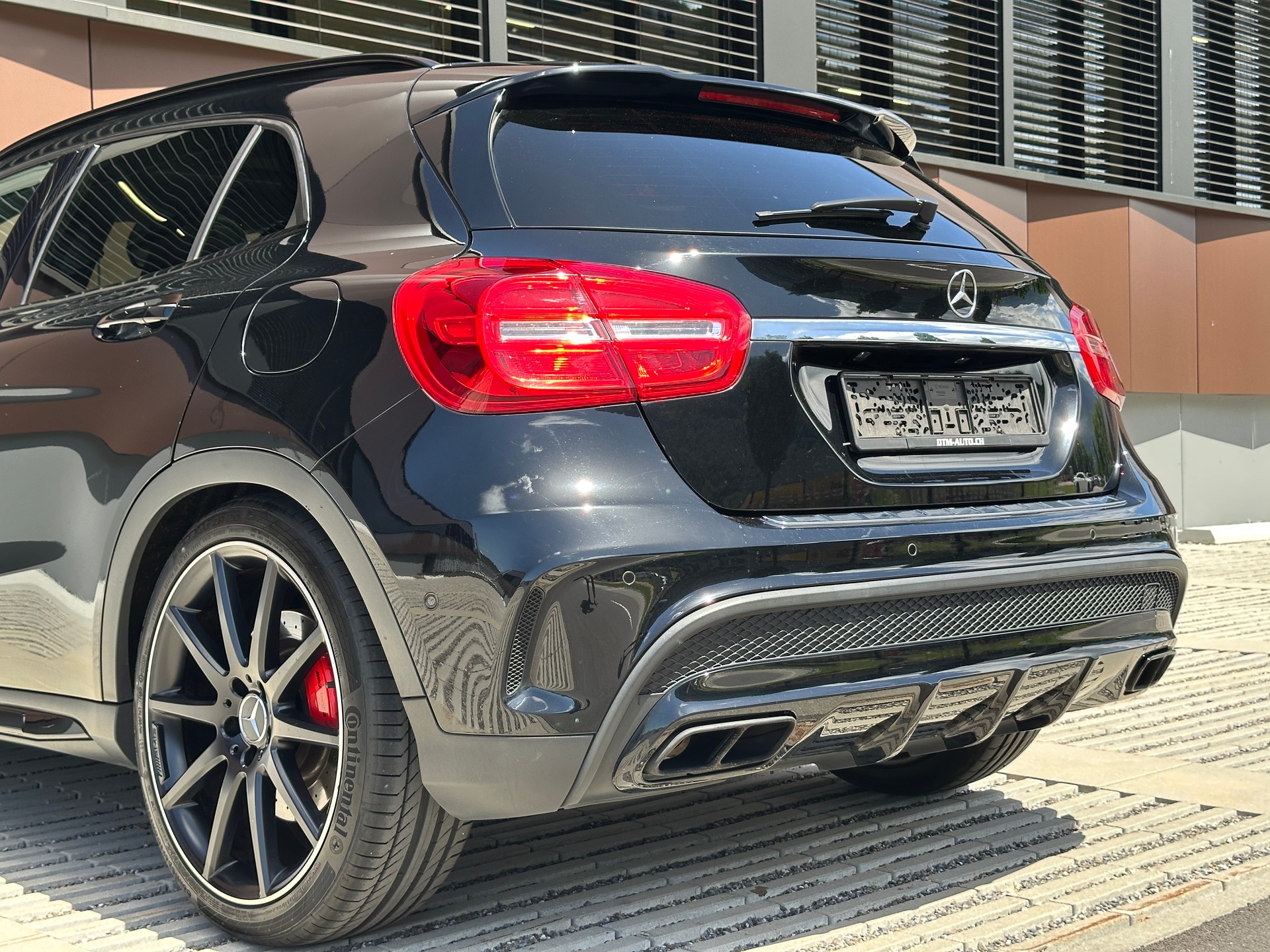 MERCEDES-BENZ GLA 45 AMG 4Matic 7G-DCT *Performance-AGA* *Schalensitze*-image-31