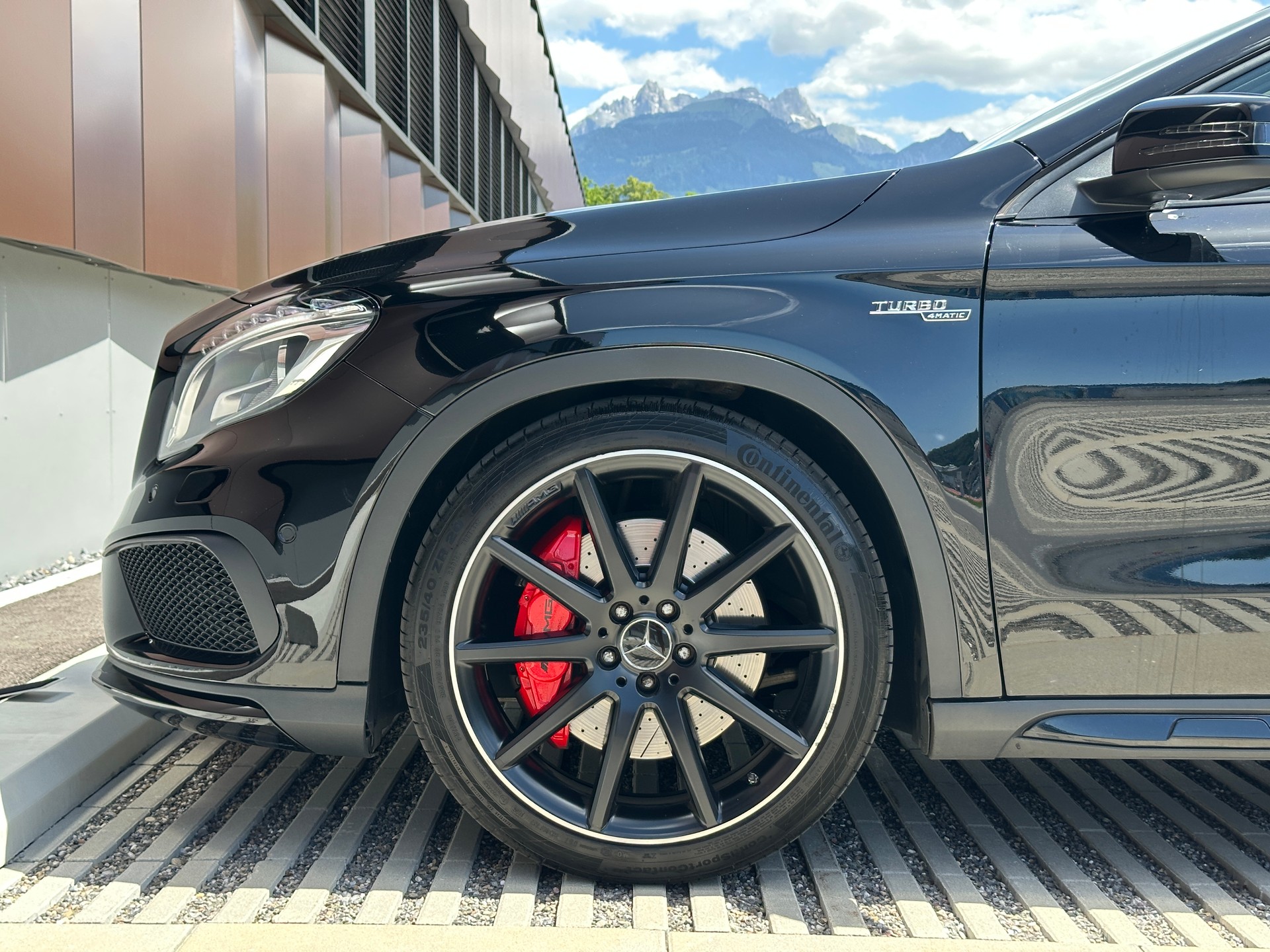 MERCEDES-BENZ GLA 45 AMG 4Matic 7G-DCT *Performance-AGA* *Schalensitze*-image-9
