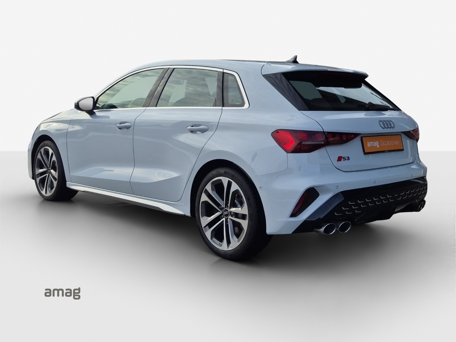 AUDI S3 Sportback TFSI quattro S-tronic-image-2