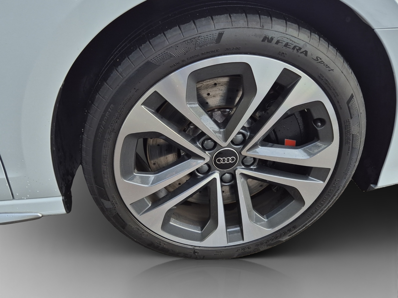 AUDI S3 Sportback TFSI quattro S-tronic-image-14