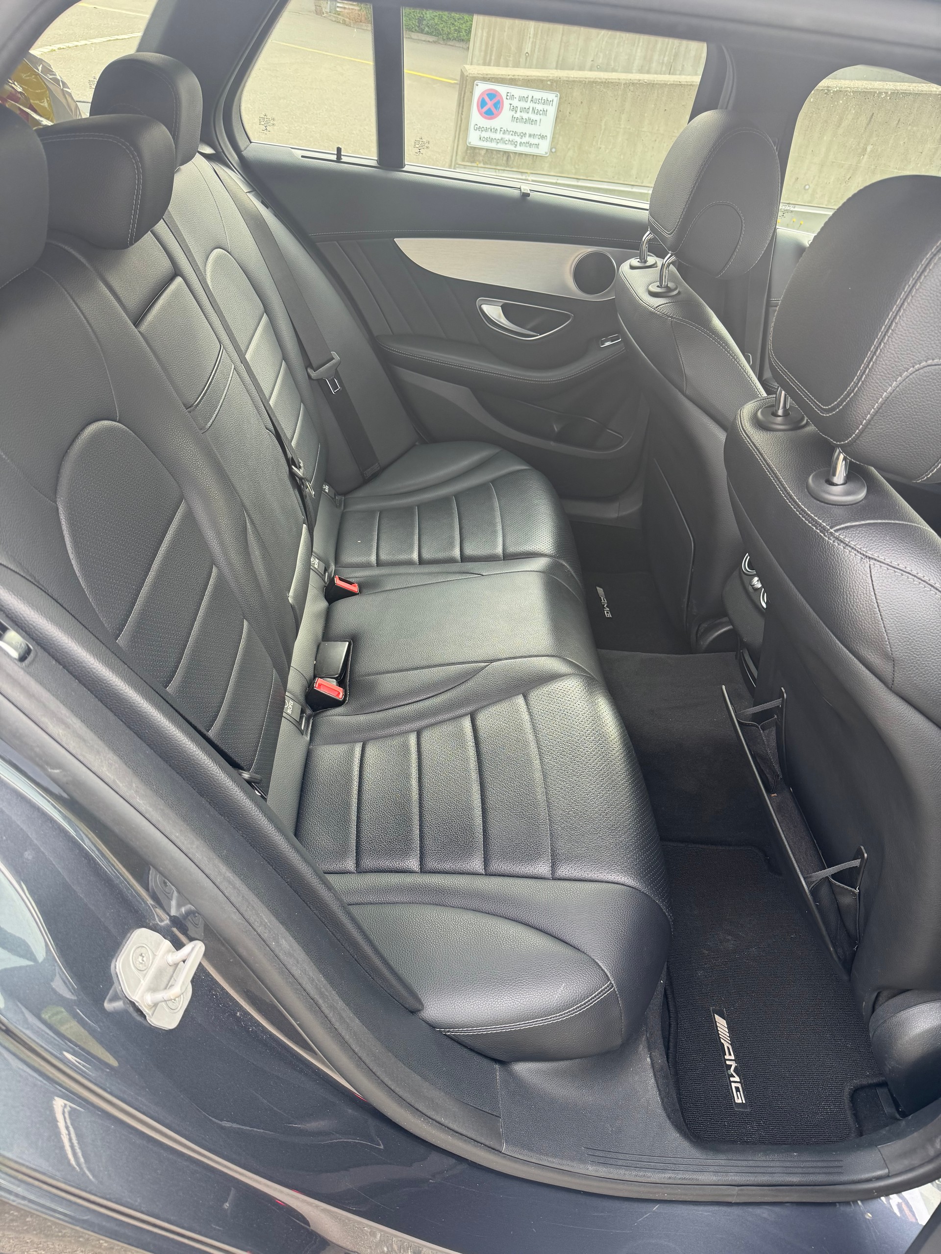 MERCEDES-BENZ C 220 BlueTEC AMG Line 7G-Tronic-image-10