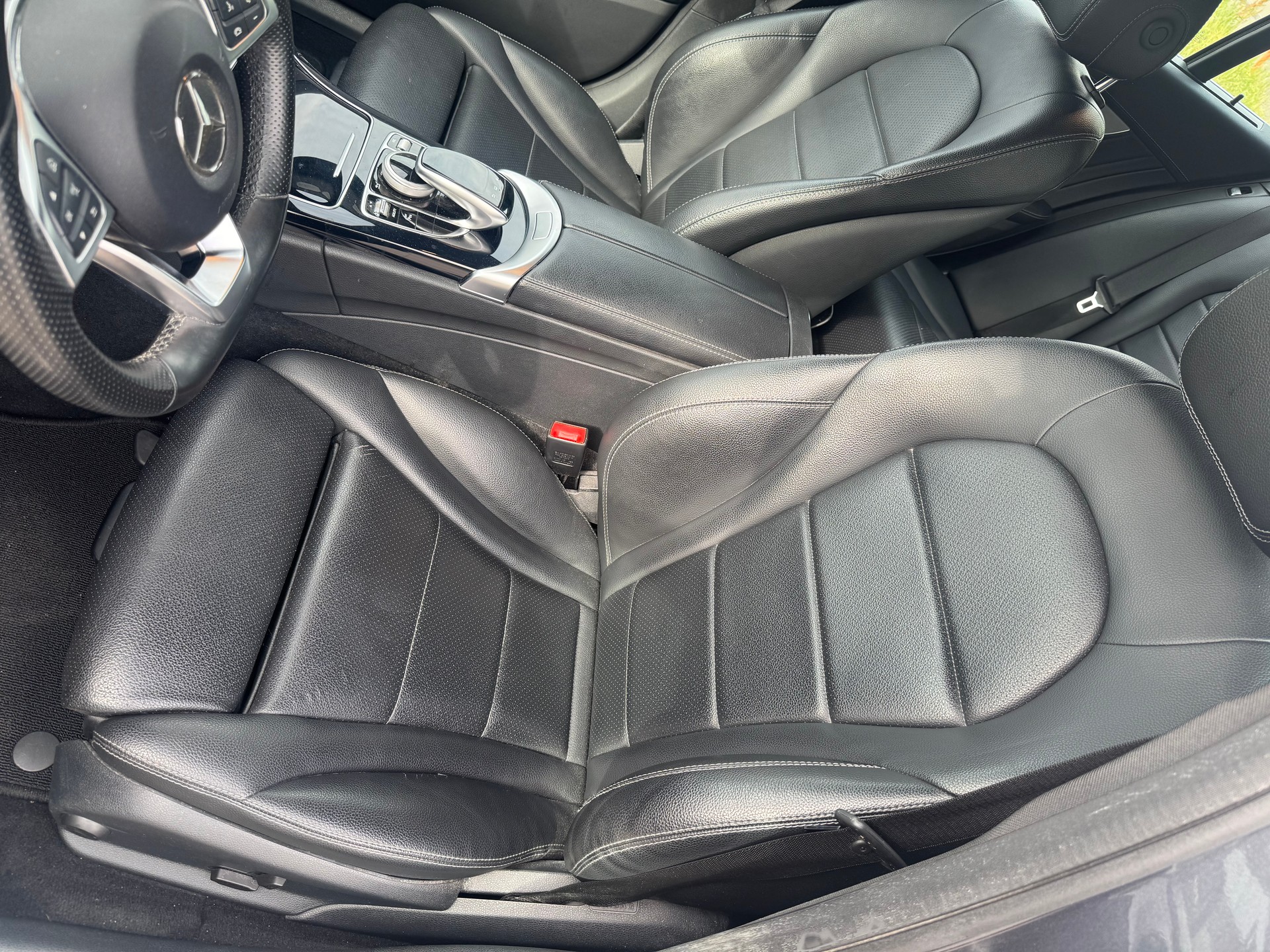 MERCEDES-BENZ C 220 BlueTEC AMG Line 7G-Tronic-image-11