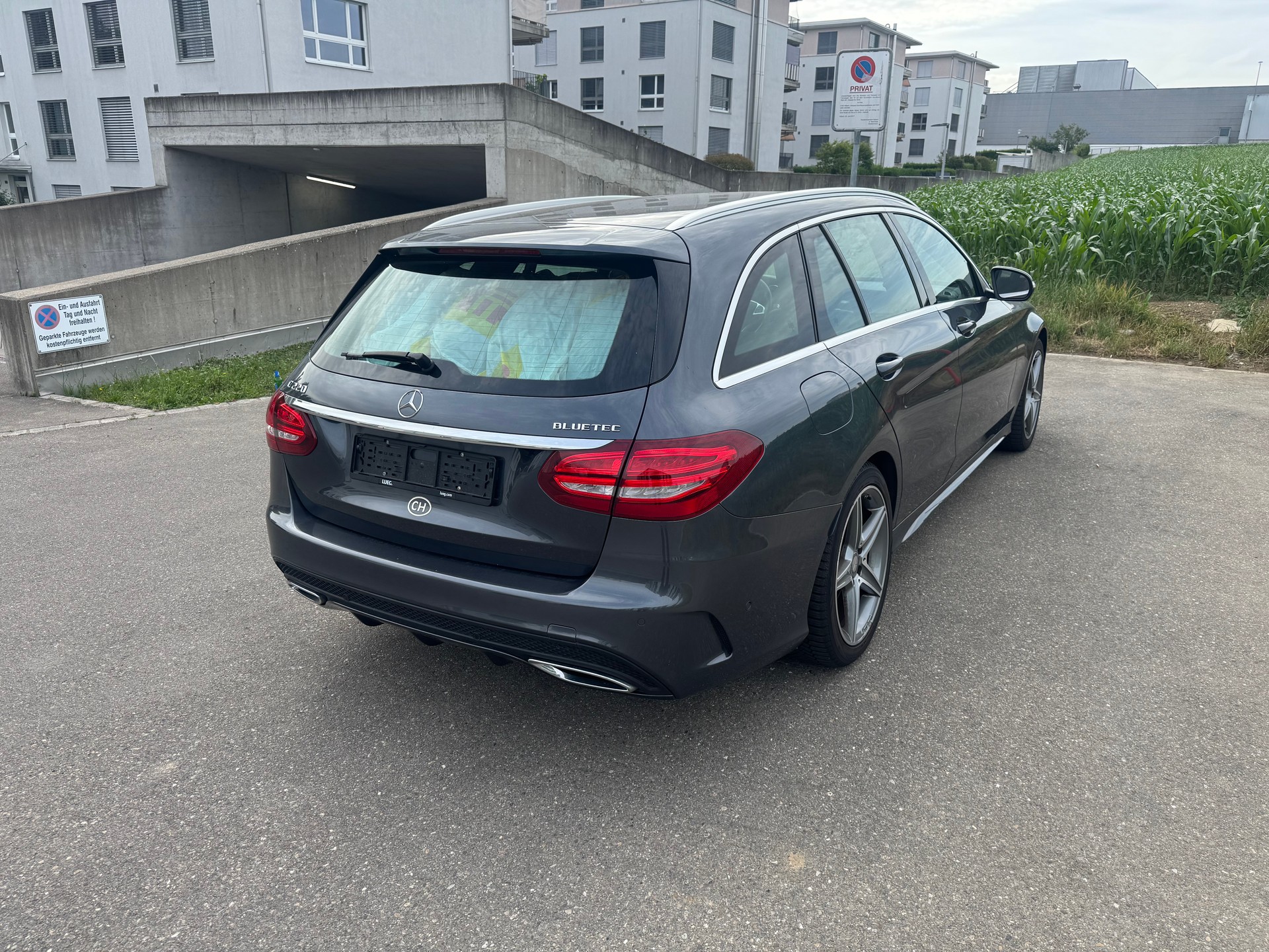 MERCEDES-BENZ C 220 BlueTEC AMG Line 7G-Tronic-image-4