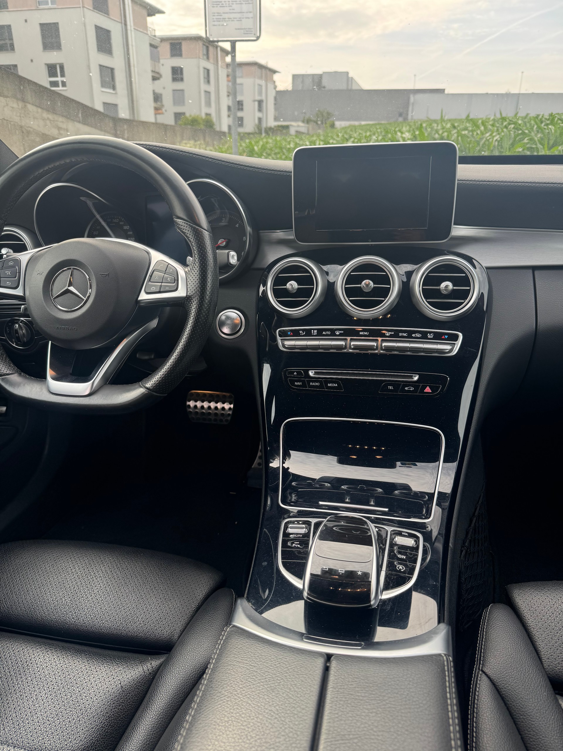 MERCEDES-BENZ C 220 BlueTEC AMG Line 7G-Tronic-image-6