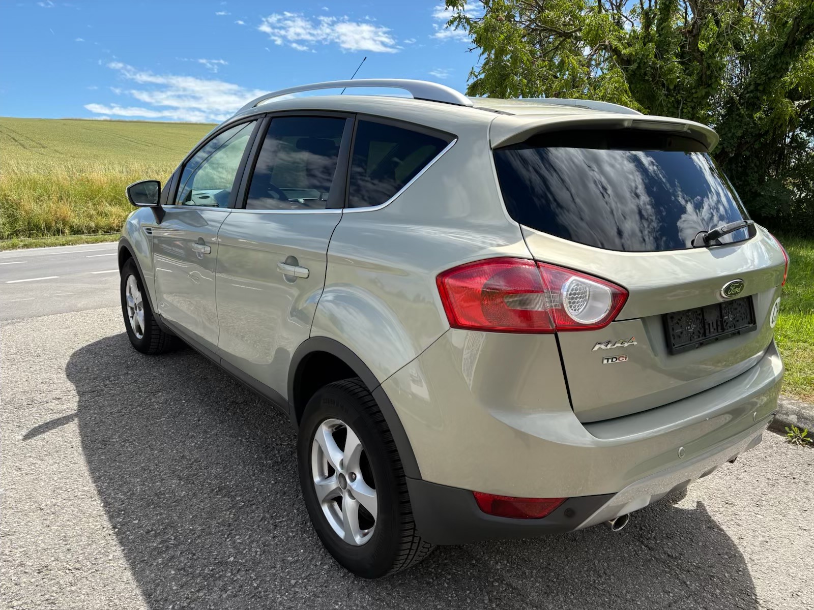FORD Kuga 2.0 TDCi Titanium 4WD-image-4