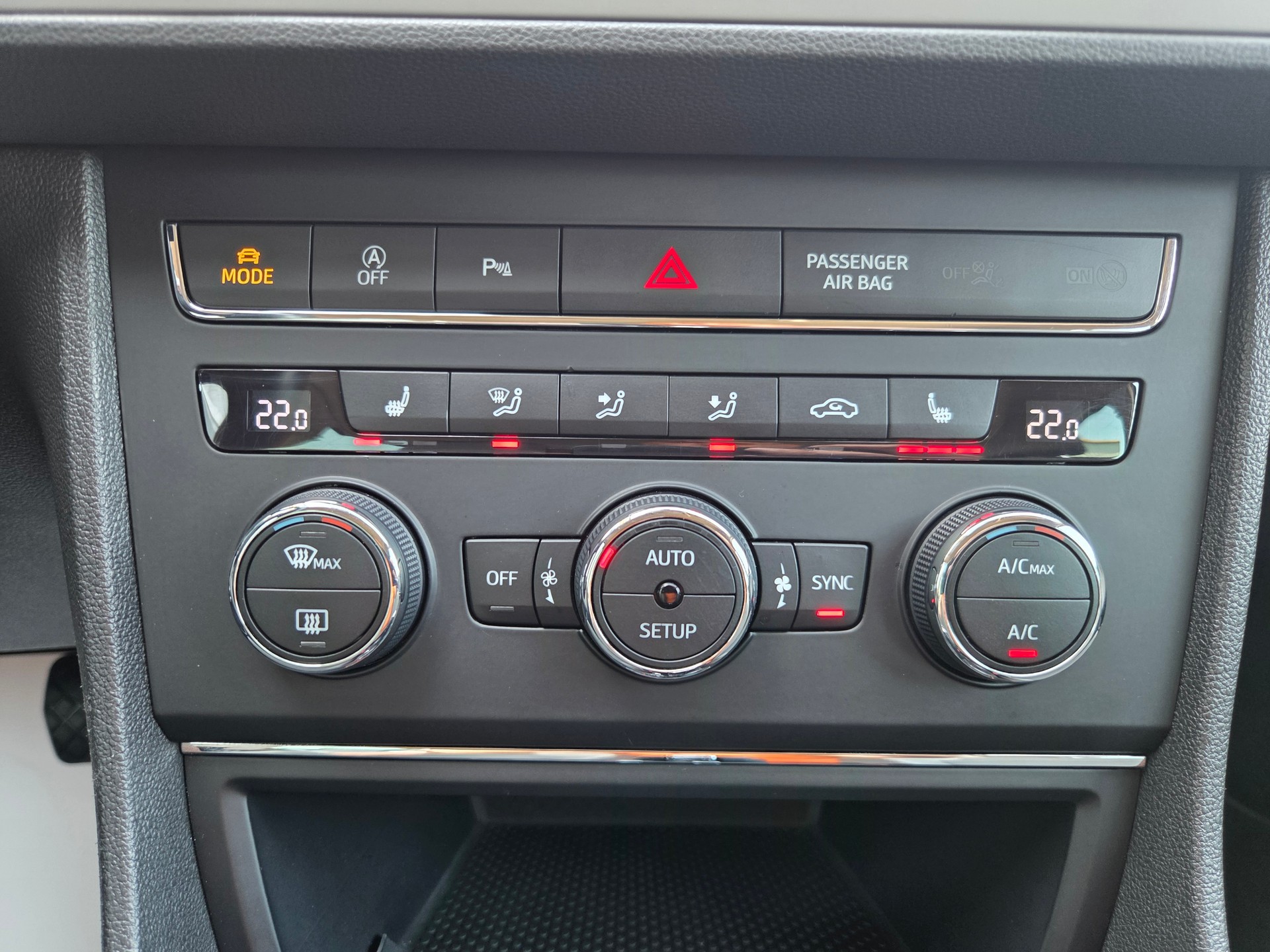 SEAT Leon ST 1.8 TSI X-Perience 4Drive DSG-image-20