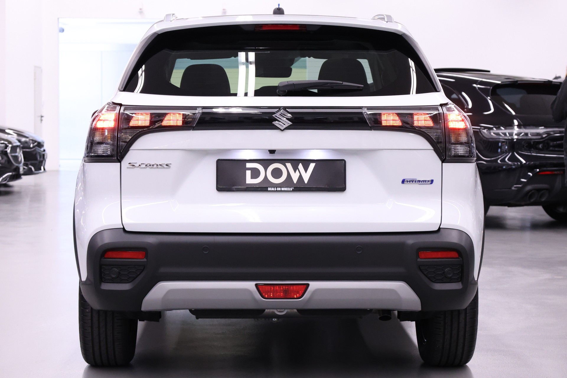 SUZUKI S-Cross 1.4 T Compact Top Hybrid 4x4-image-9