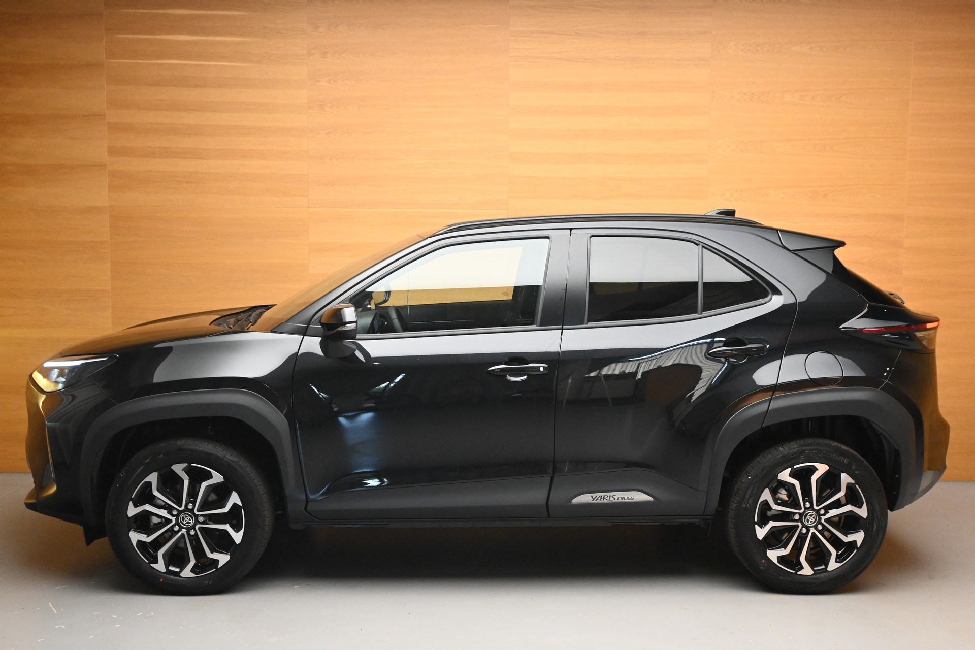 TOYOTA Yaris Cross 1.5 HEV Style-image-3