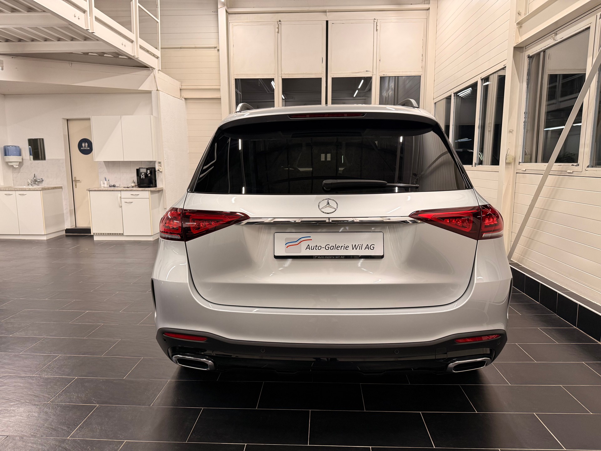 MERCEDES-BENZ GLE 350 d 4Matic AMG Line 9G-Tronic-image-5