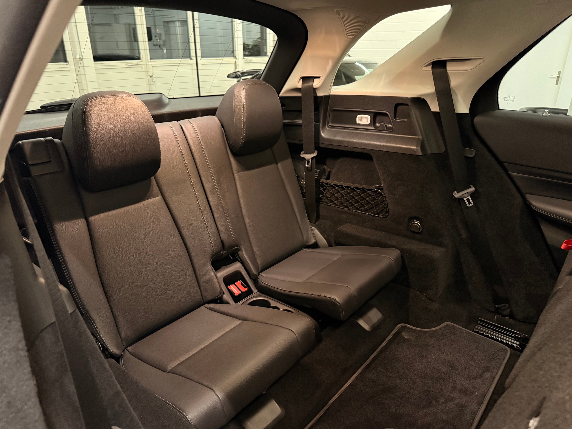 MERCEDES-BENZ GLE 350 d 4Matic AMG Line 9G-Tronic-image-11