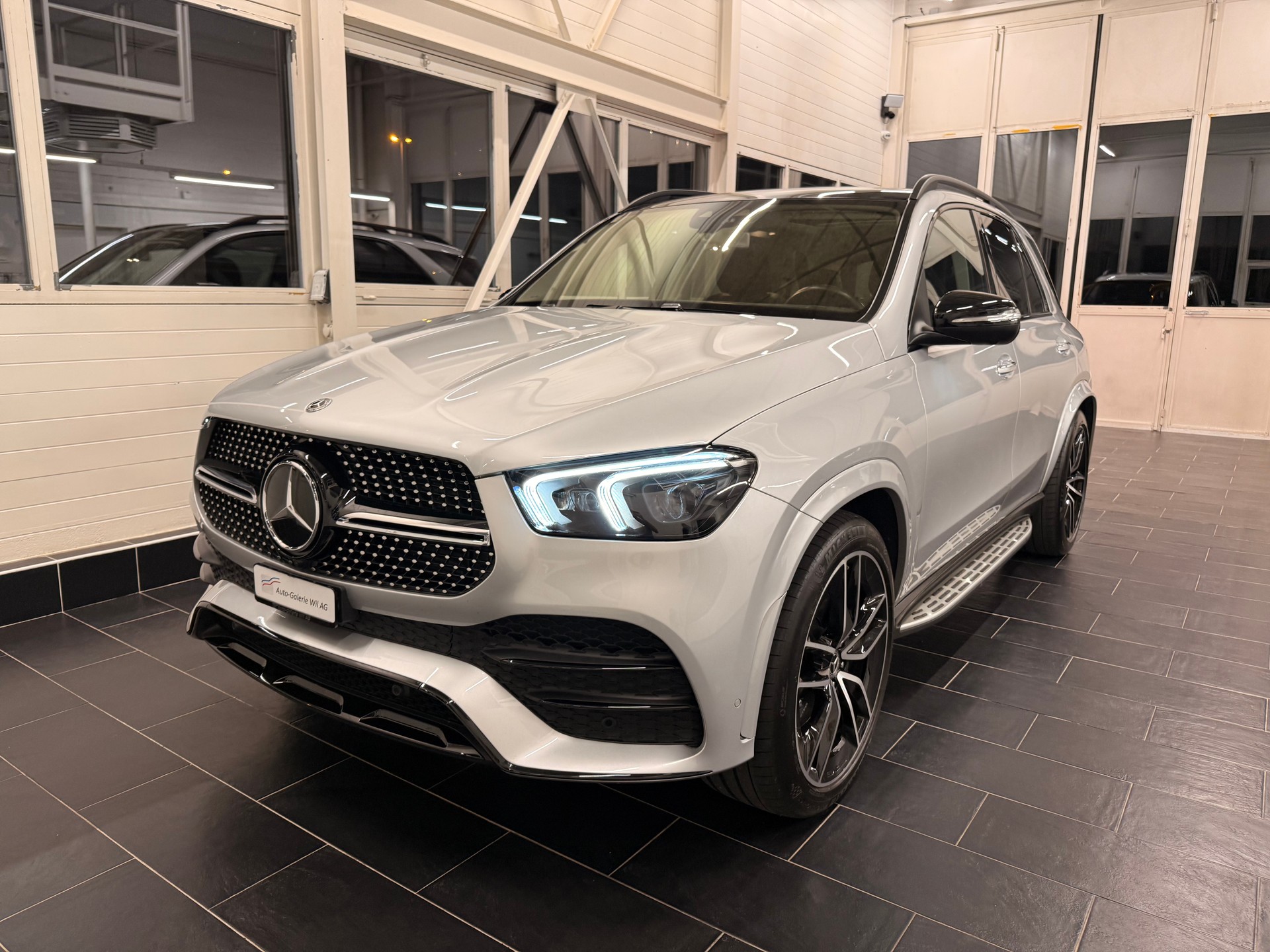 MERCEDES-BENZ GLE 350 d 4Matic AMG Line 9G-Tronic-image-1